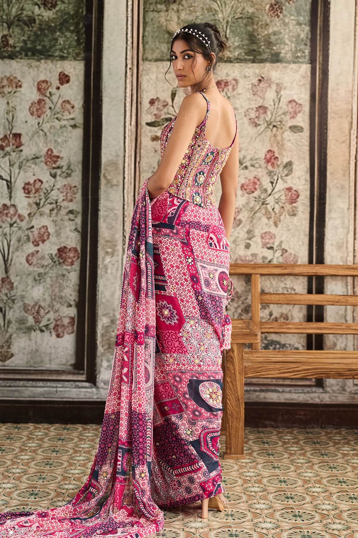 Fuschia Print And Highlighted Corset Blouse Paired With Pre-Draped Classic Saree Set