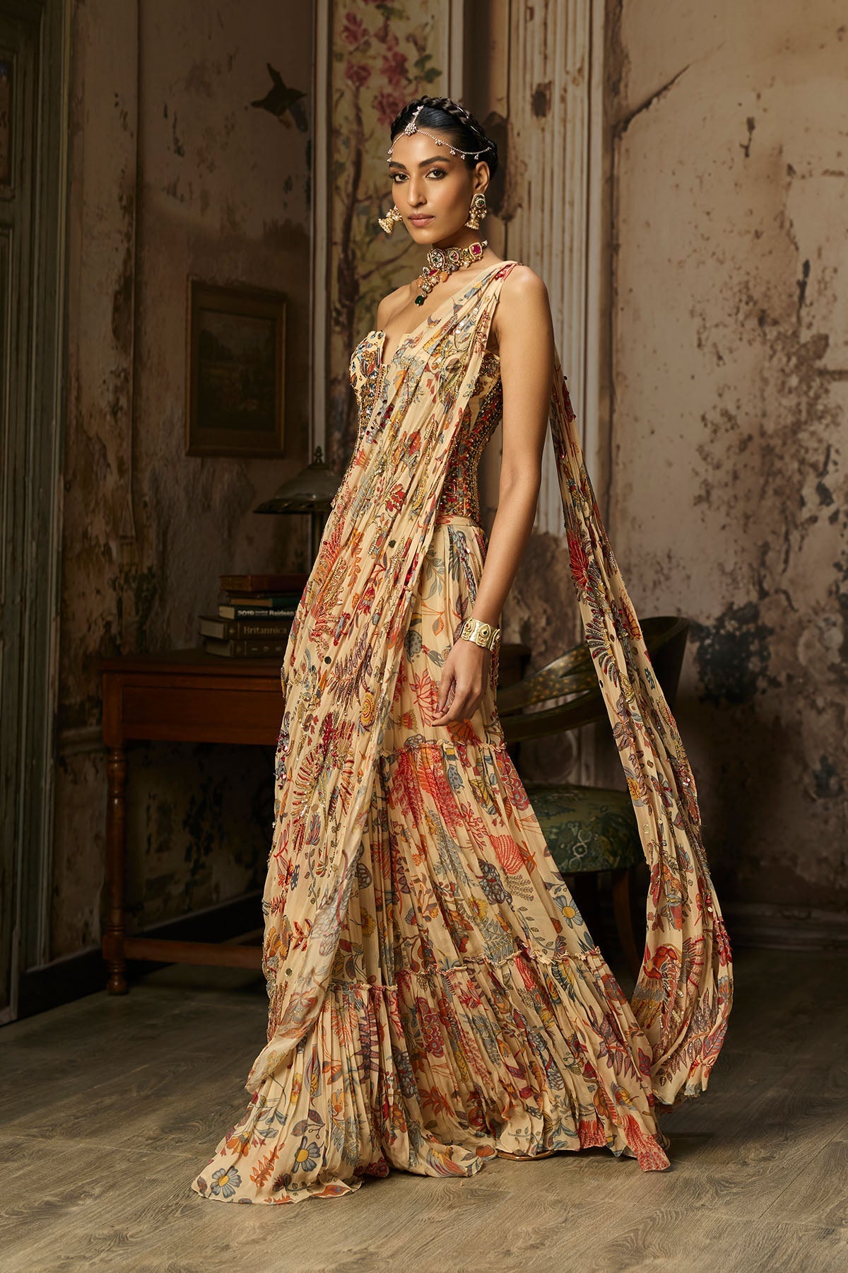 Beige Printed And Highlighted Corset With Tiered Skirt Saree Set
