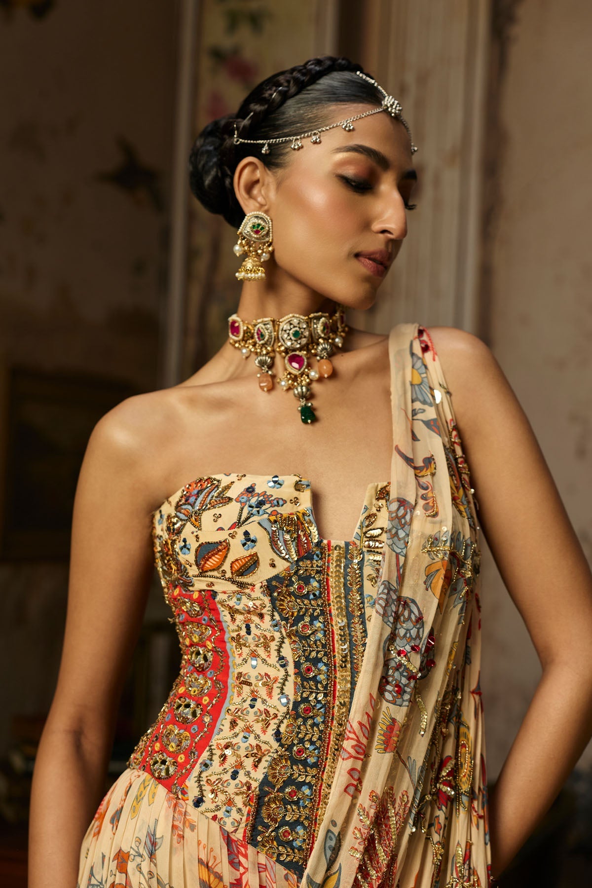 Beige Printed And Highlighted Corset With Tiered Skirt Saree Set