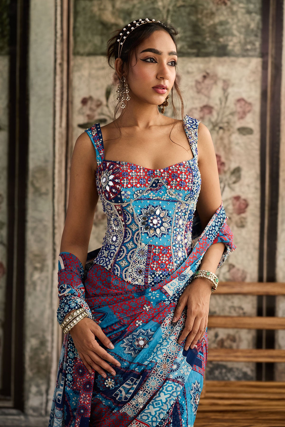 Teal Print And And Highlighted Corset Blouse With Pre-Draped Classic Saree Set