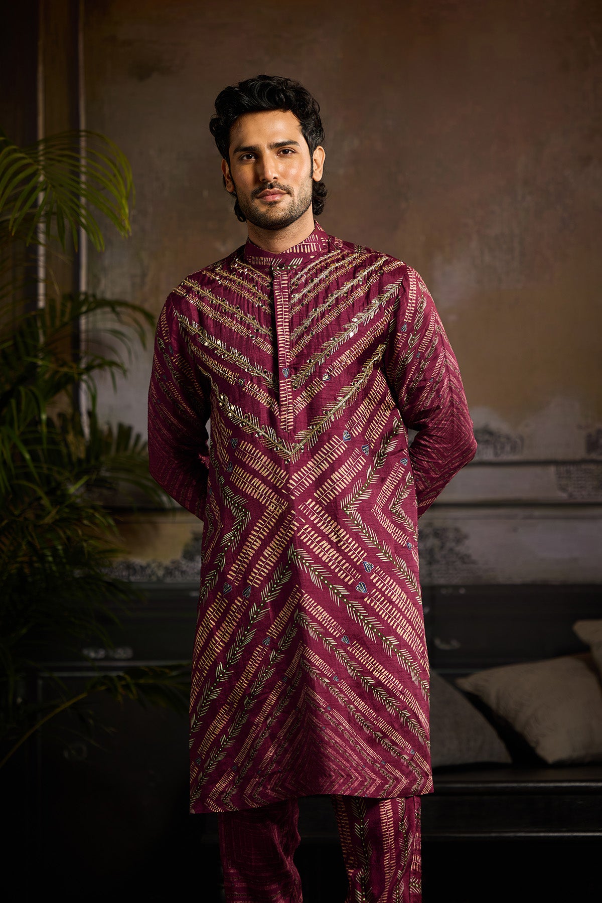 MAROON CHEVRON PRINT KURTA PAIRED WITH PRINTED PANTS