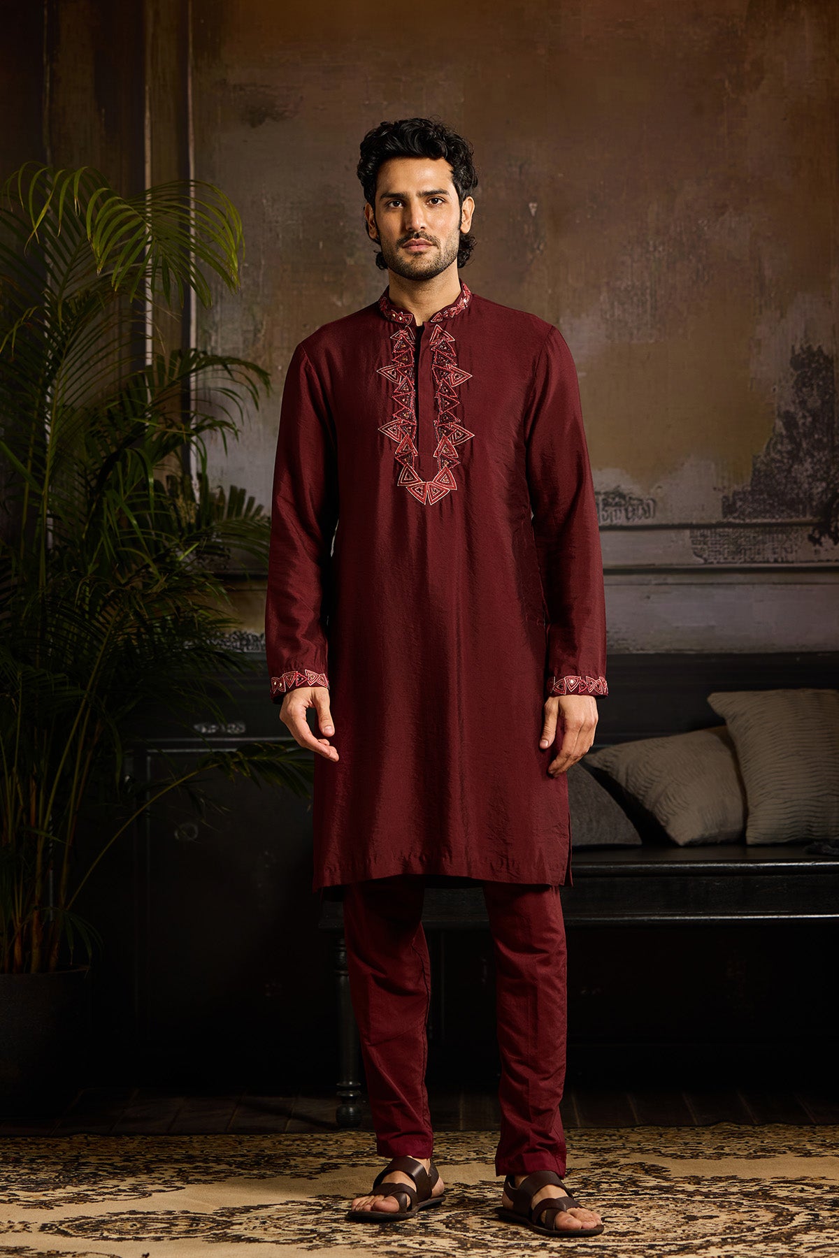 MAROON WITH TONE ON TONE EMBROIDERED KURTA PAIRED WITH MAROON PANTS