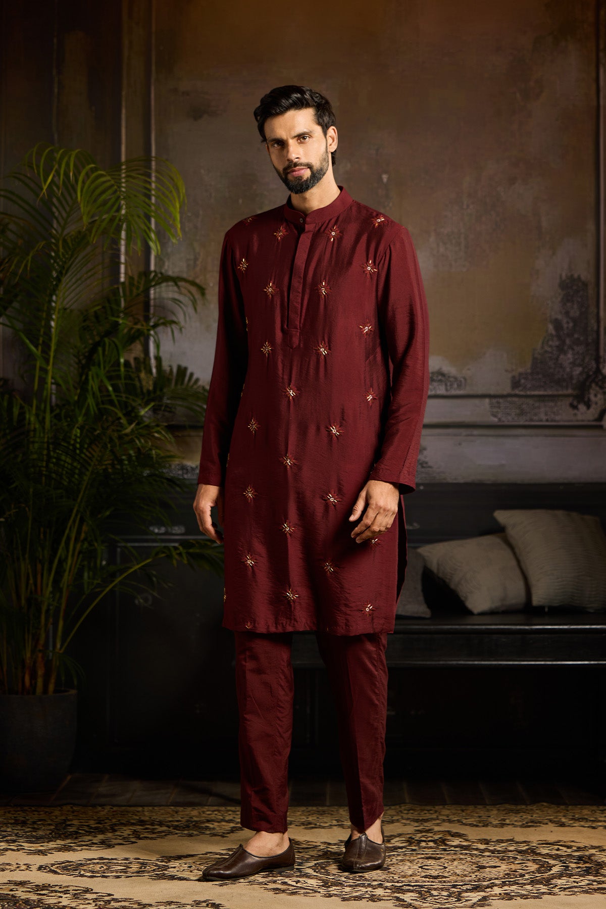 MAROON FLORAL BUTTA KURTA PAIRED WITH MAROON PANTS