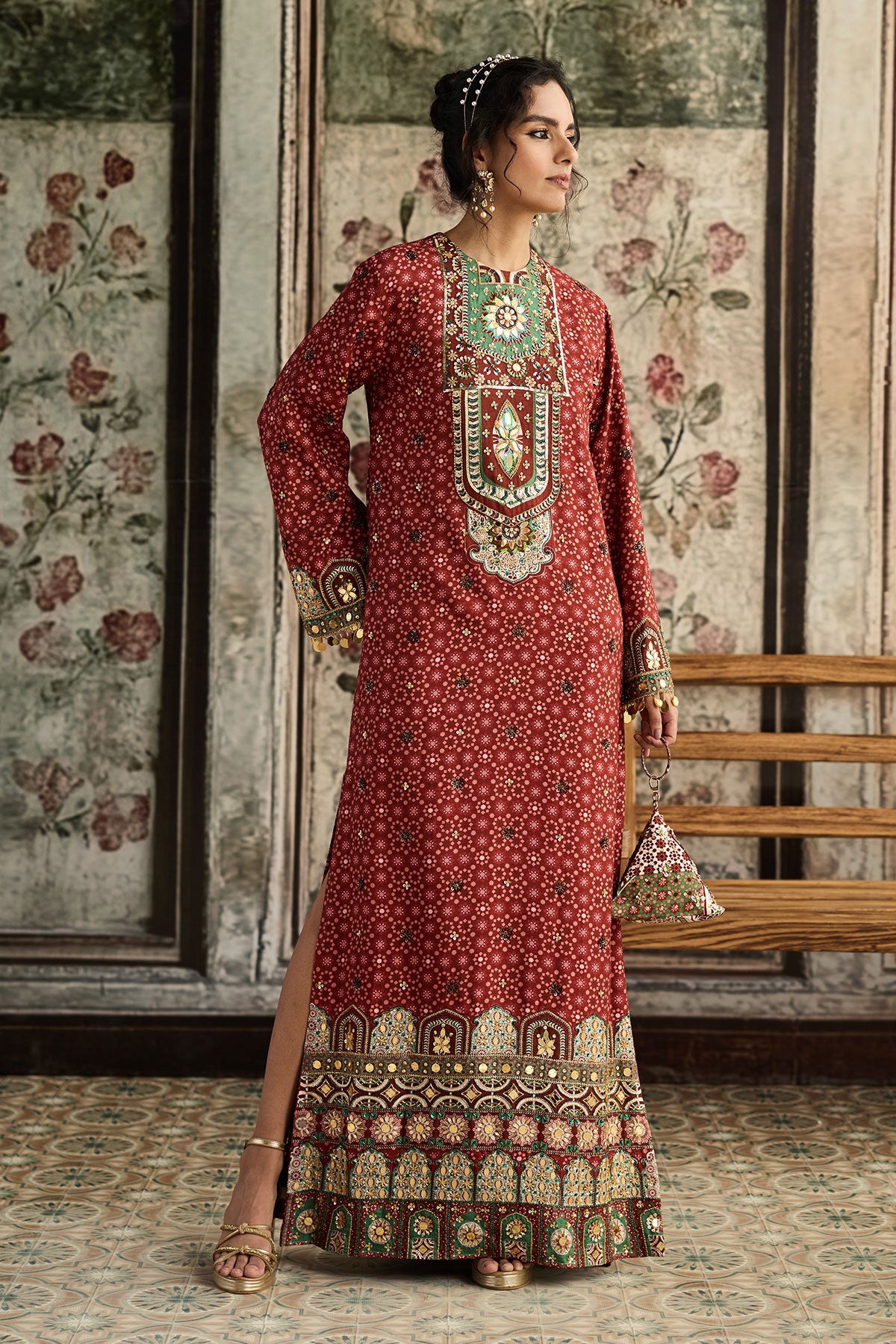 Sage-Maroon Print And Highlighted Kaftan