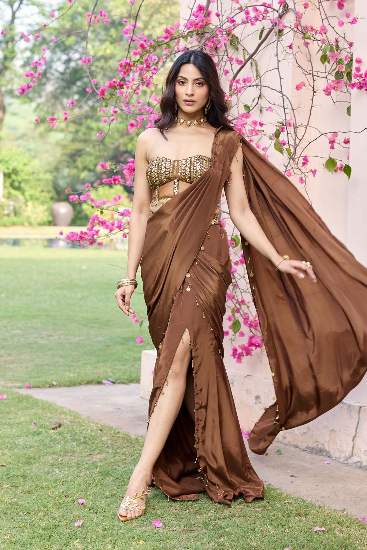 MOCHA BROWN TASSELED SLIT SAREE SET
