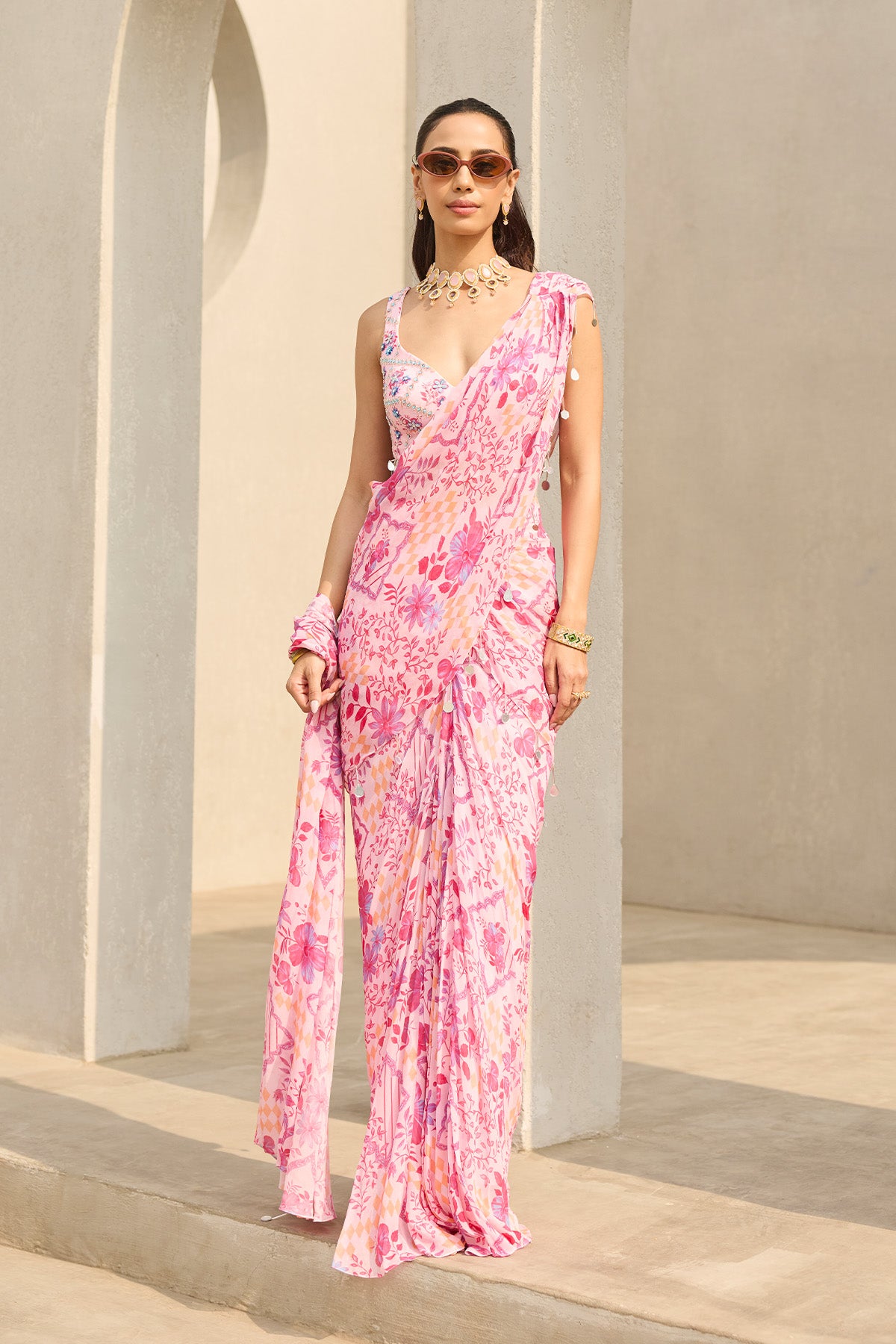 PINK ABSTRACT FLORAL PRINTED SAREE SET