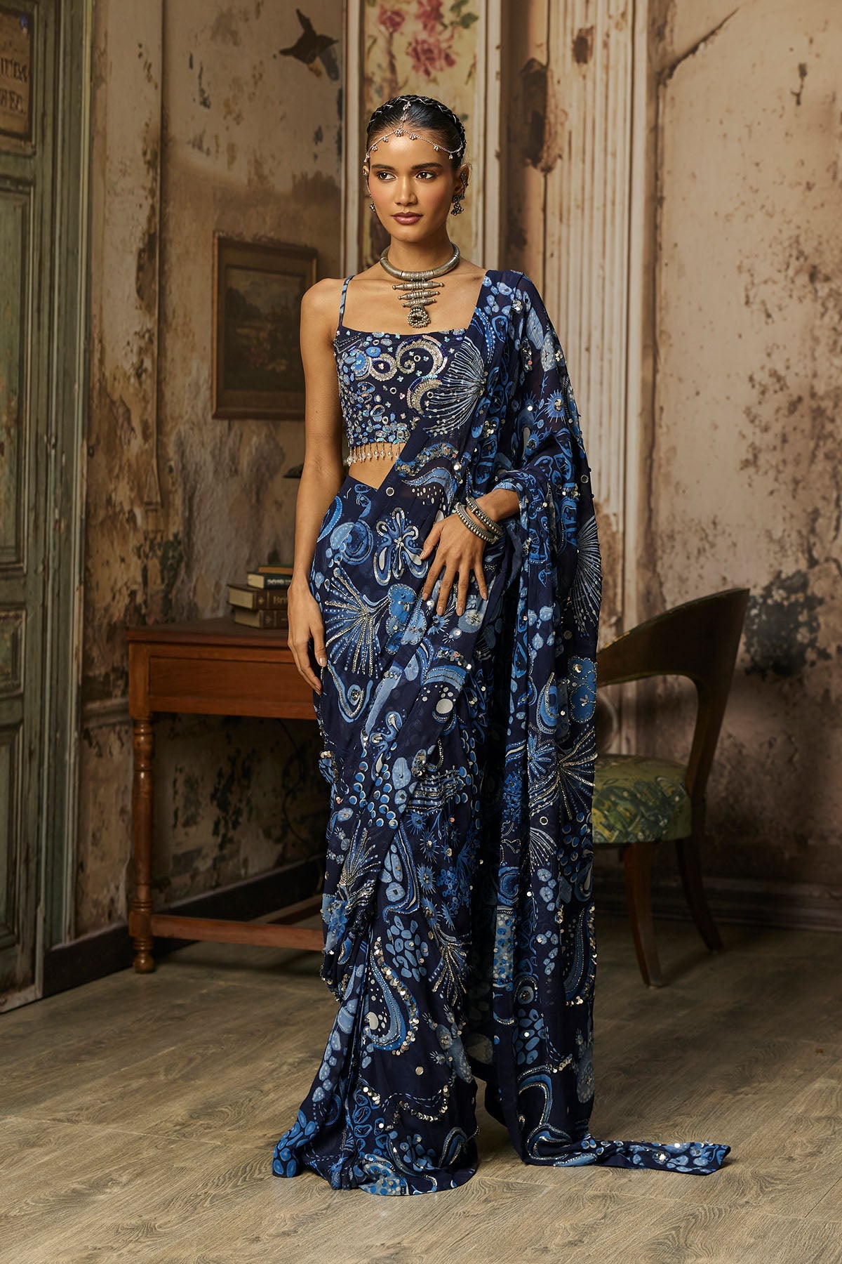 Navy Blue Printed And Highlighted Classic Saree Set