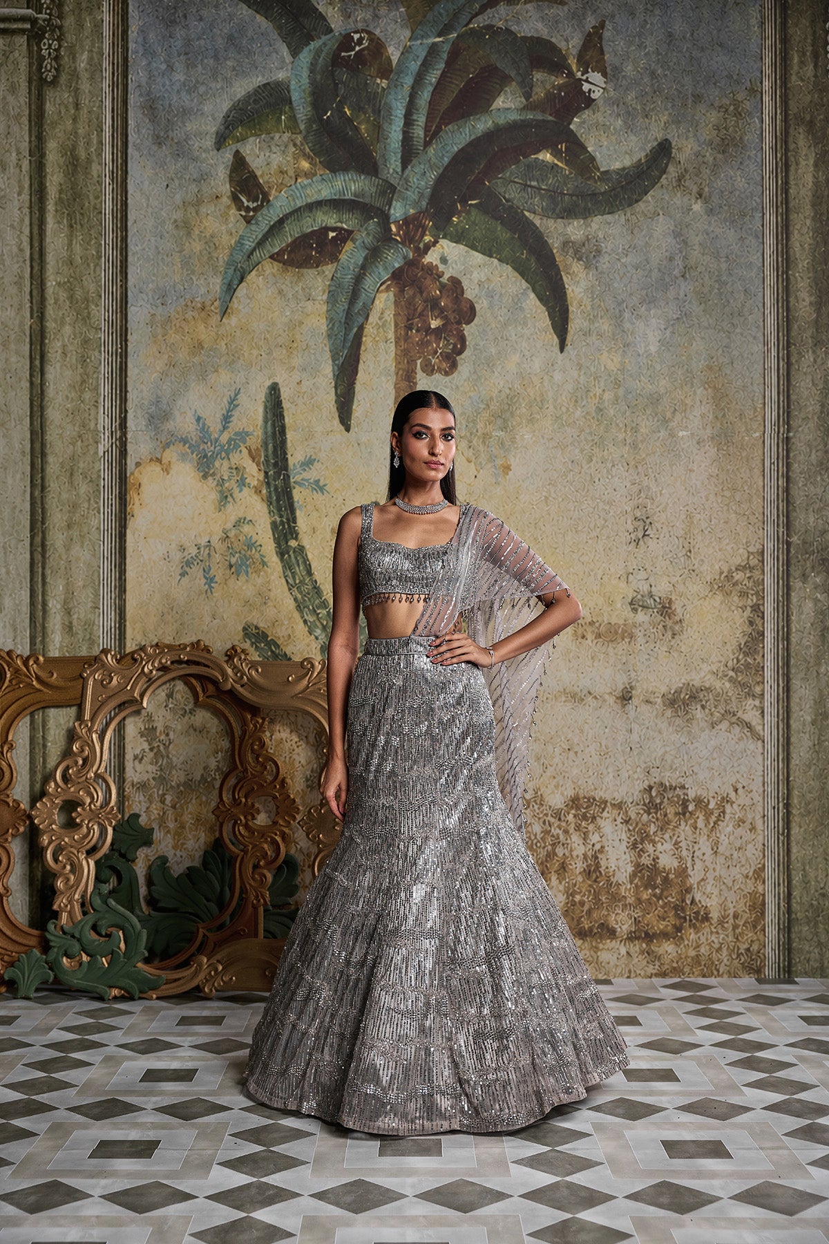SILVER ABSTRACT SEQUINCE EMBELLISHED SAREE SET
