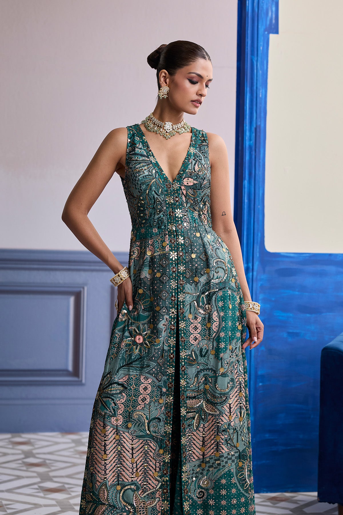 TEAL FLORAL V-NECK STRUCTURED KURTI WITH FLARED PANTS SET