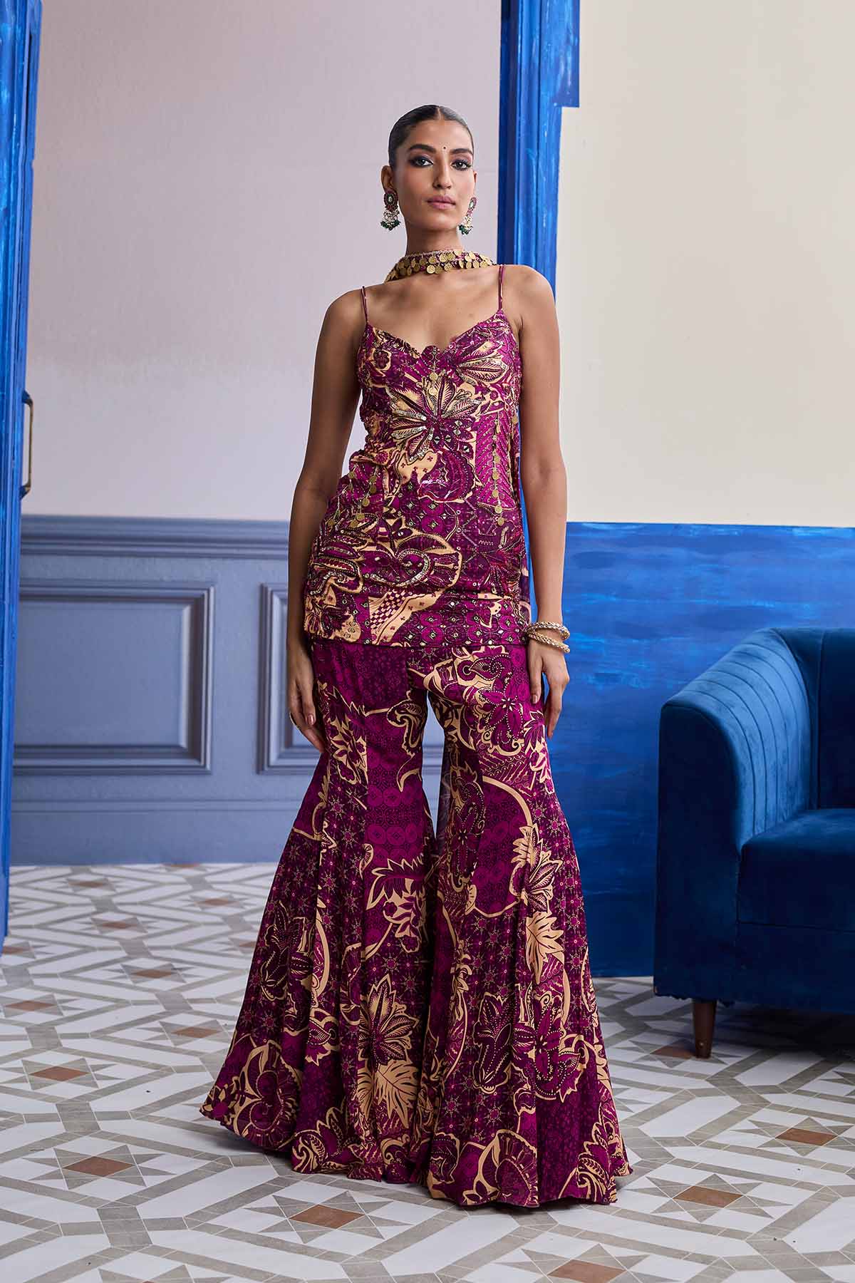 MAGENTA FLORAL STRUCTURED KURTI WITH BELL BOTTOM PANTS & CHOKER DUPATTA SET