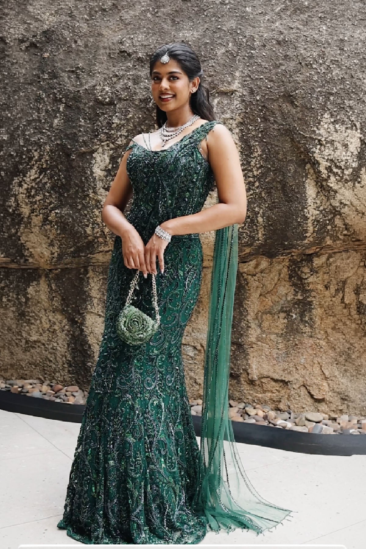 DIVYA BHOPANA IN BOTTLE GREEN EMBELLISHED CORSET SAREE SET