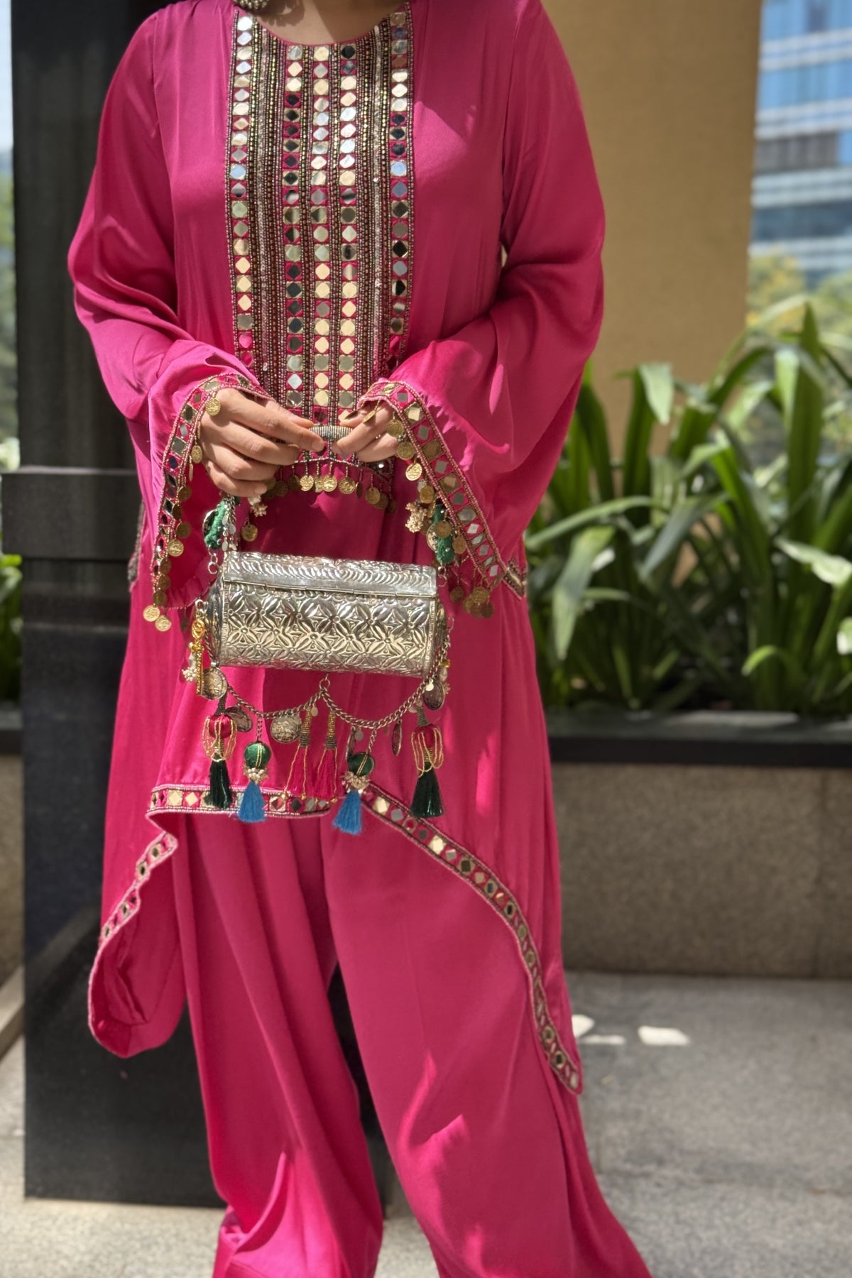 ISHA MULTANI IN FUSCHIA PINK EMBROIDERED KURTI SET