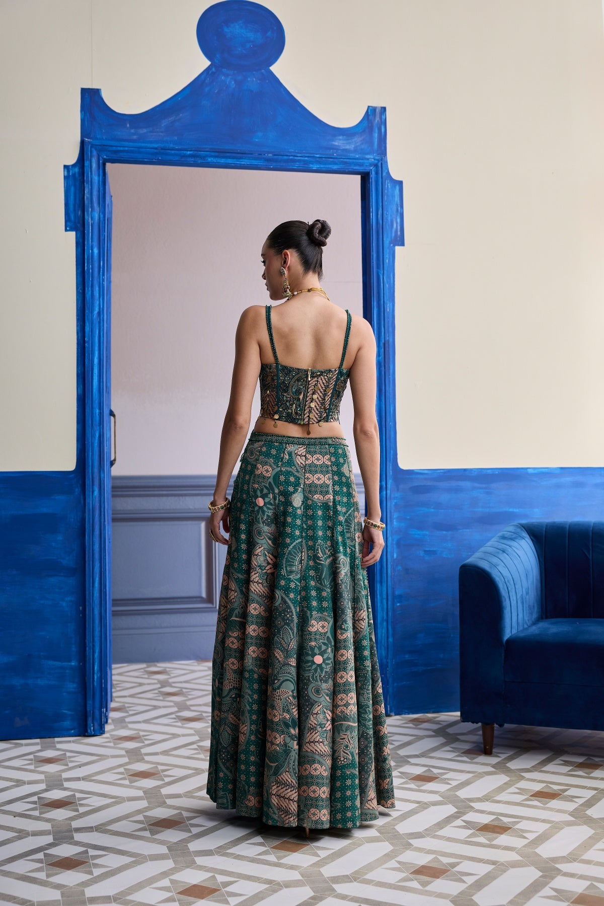 TEAL FLORAL CORSET WITH TIE-UP DETAIL & PANELLED SLIT SKIRT SET