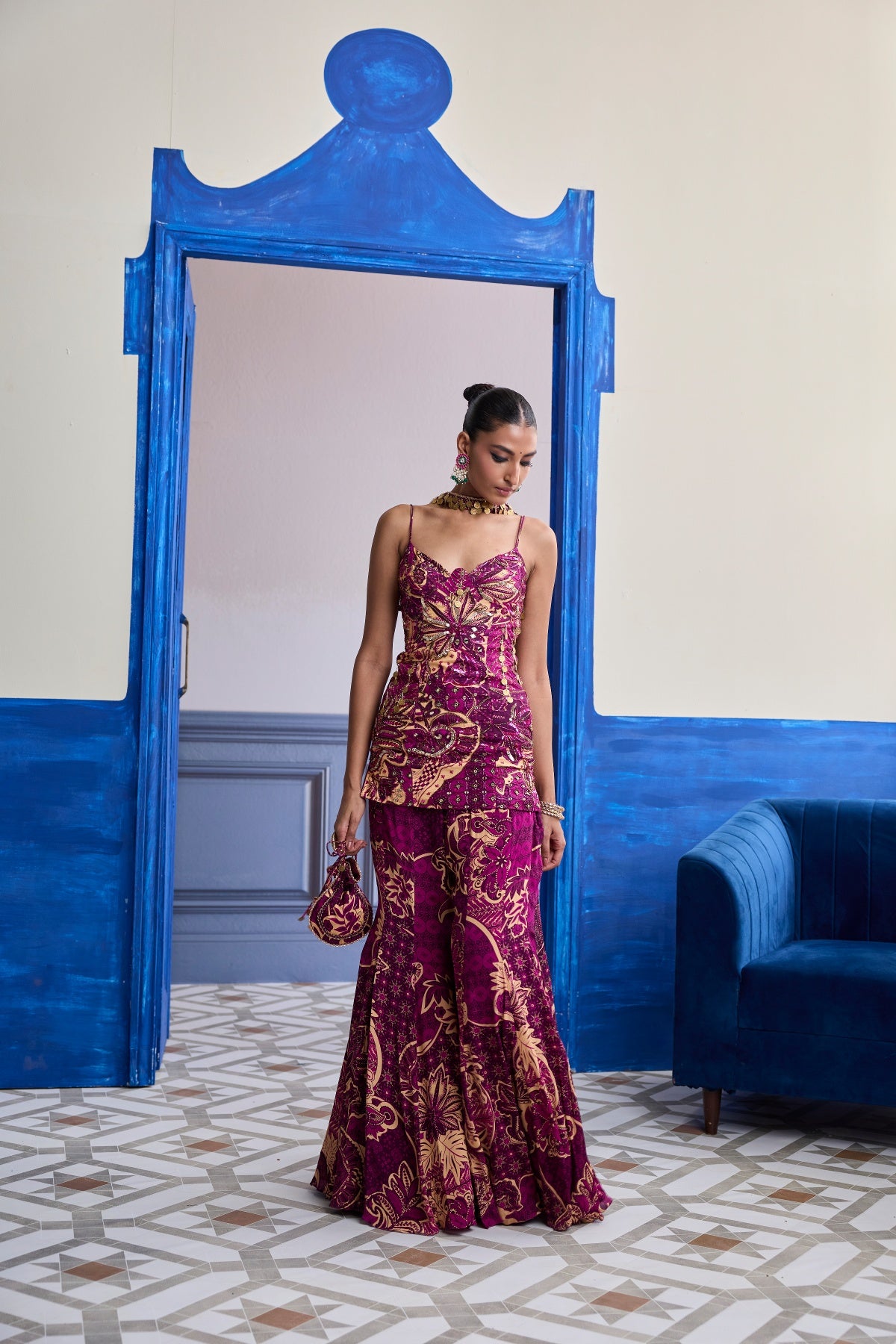 MAGENTA FLORAL STRUCTURED KURTI WITH BELL BOTTOM PANTS & CHOKER DUPATTA SET