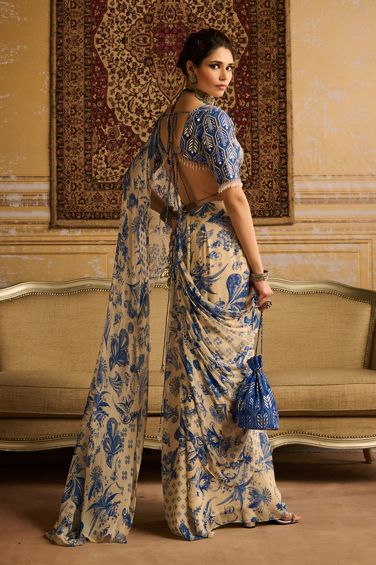 Blue print highlighted blouse and saree set