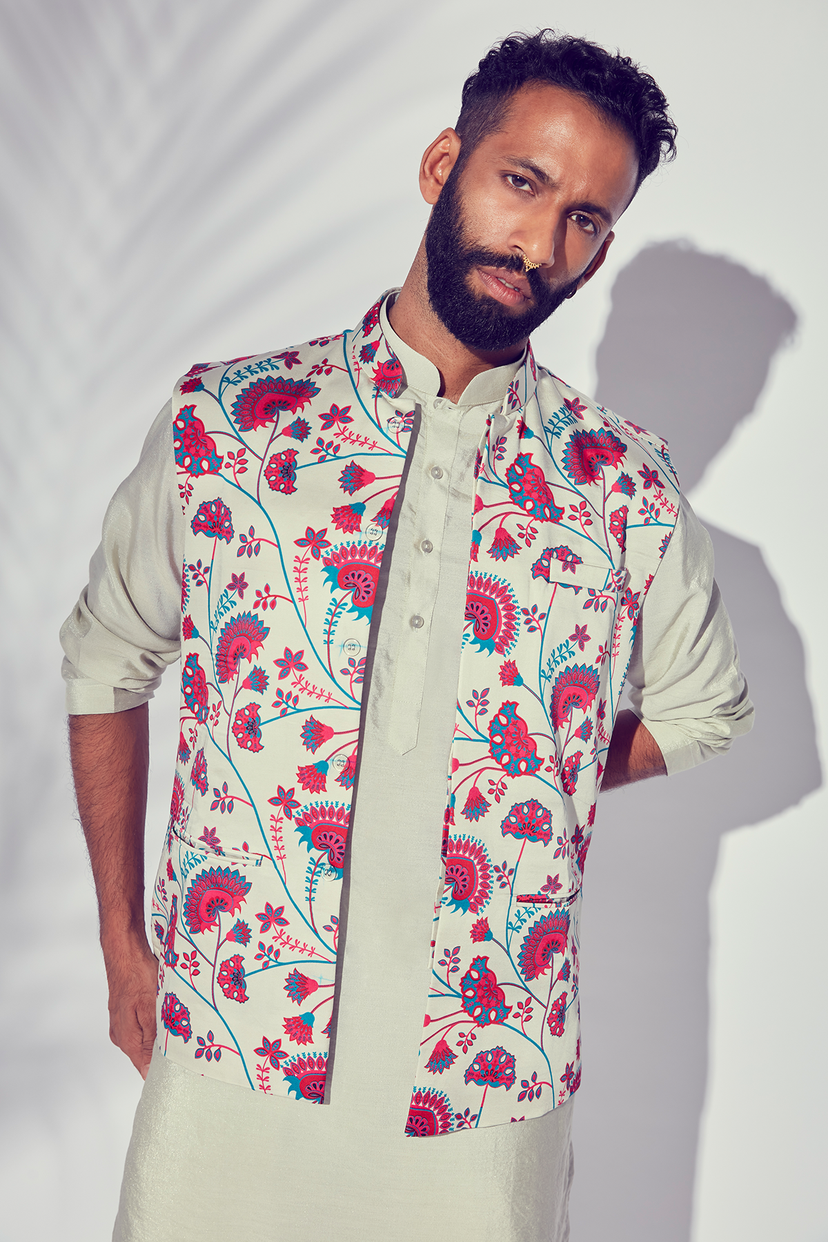 Pink Jaal Printed Bundy With Plain Grey Kurta & Pyjama