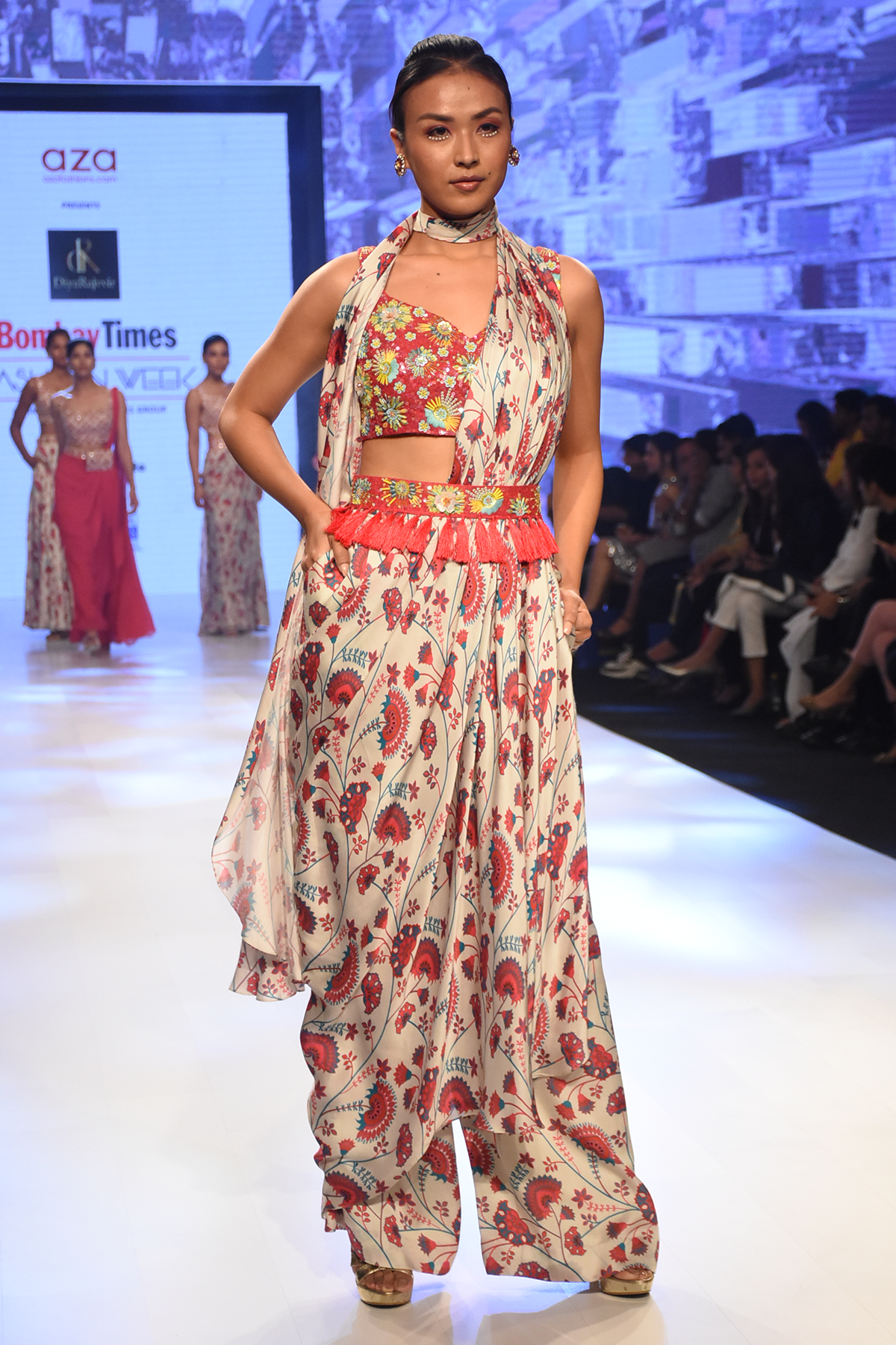 Pink 3D Embroidered Blouse & Jaal Printed Pant Saree