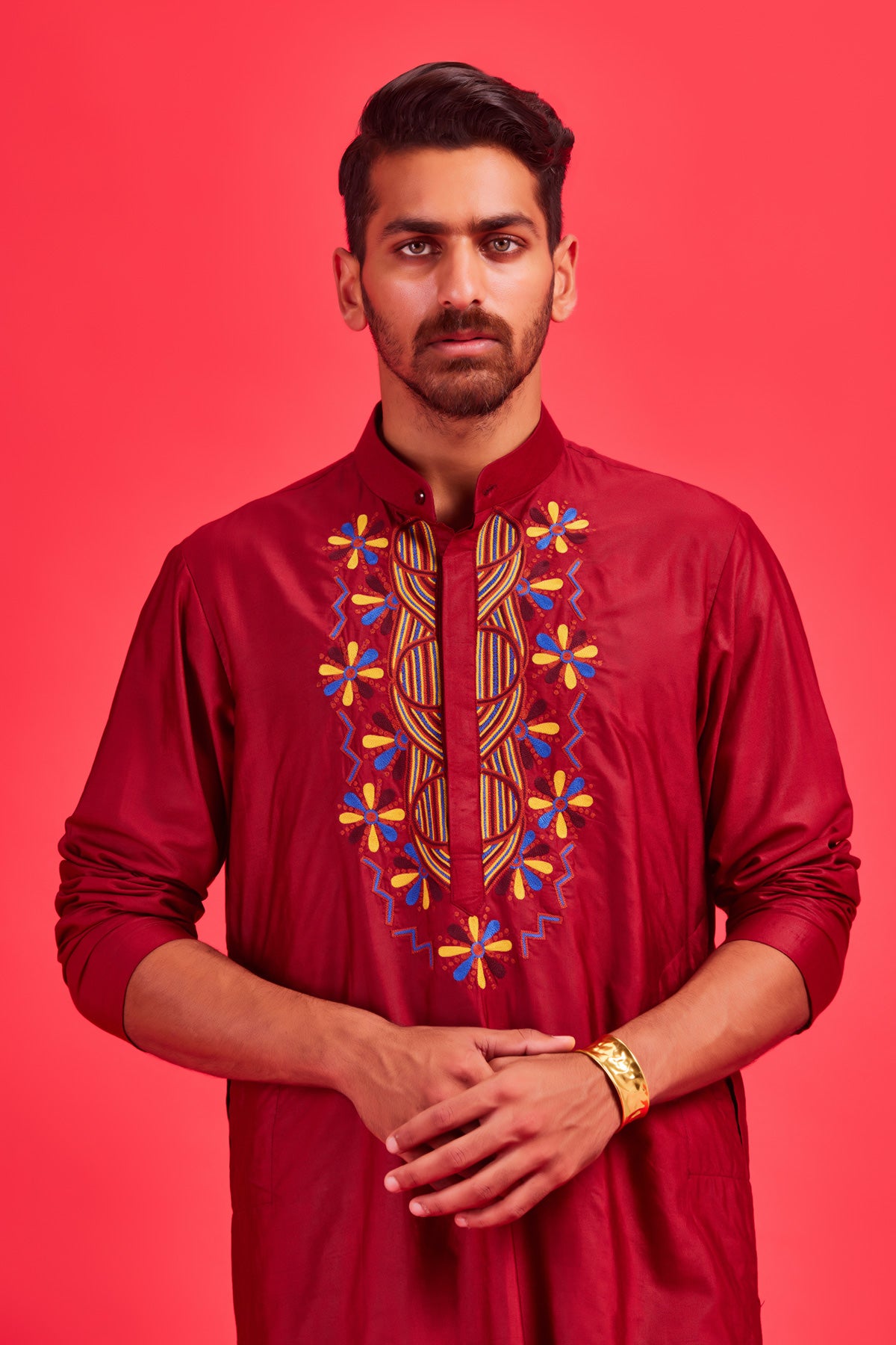 Maroon Thread Circle Lapel Embroidered Kurta With Maroon Pants
