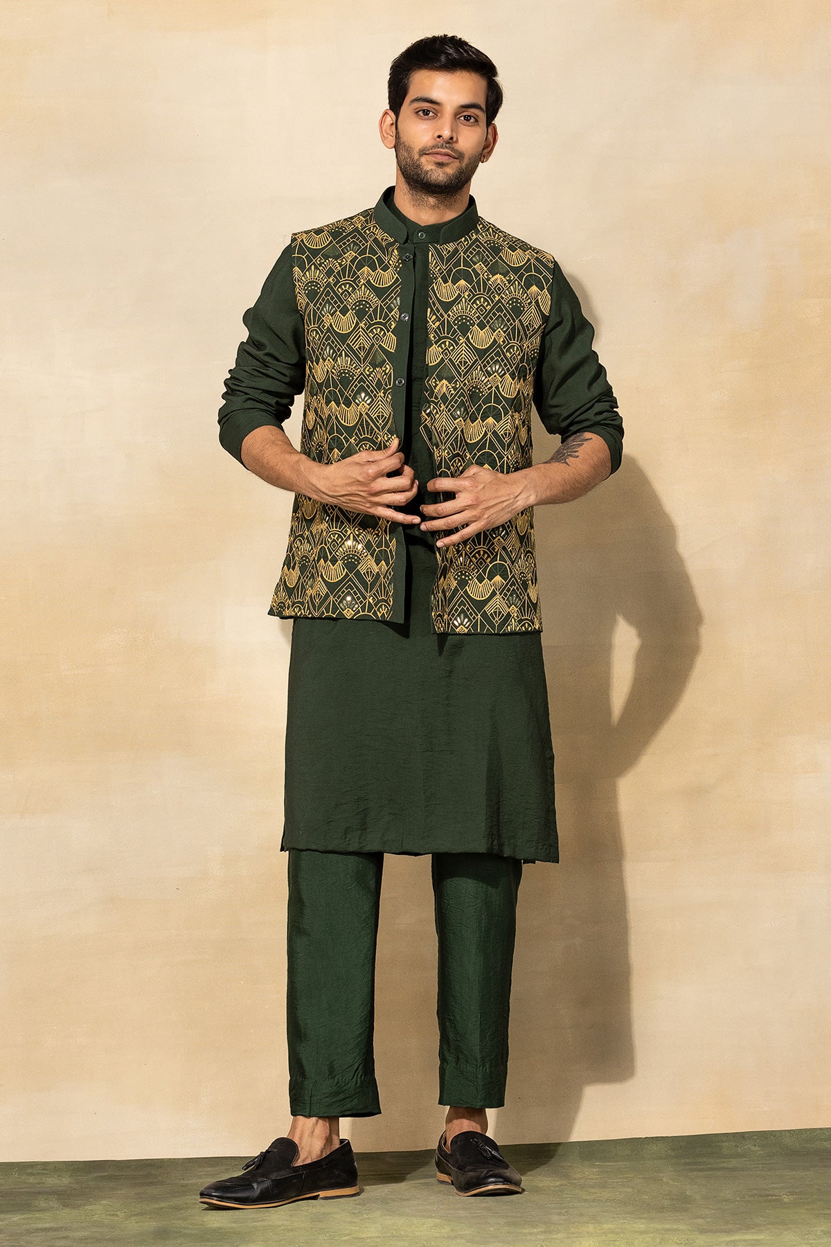 OLIVE GREEN KURTA & BUNDY