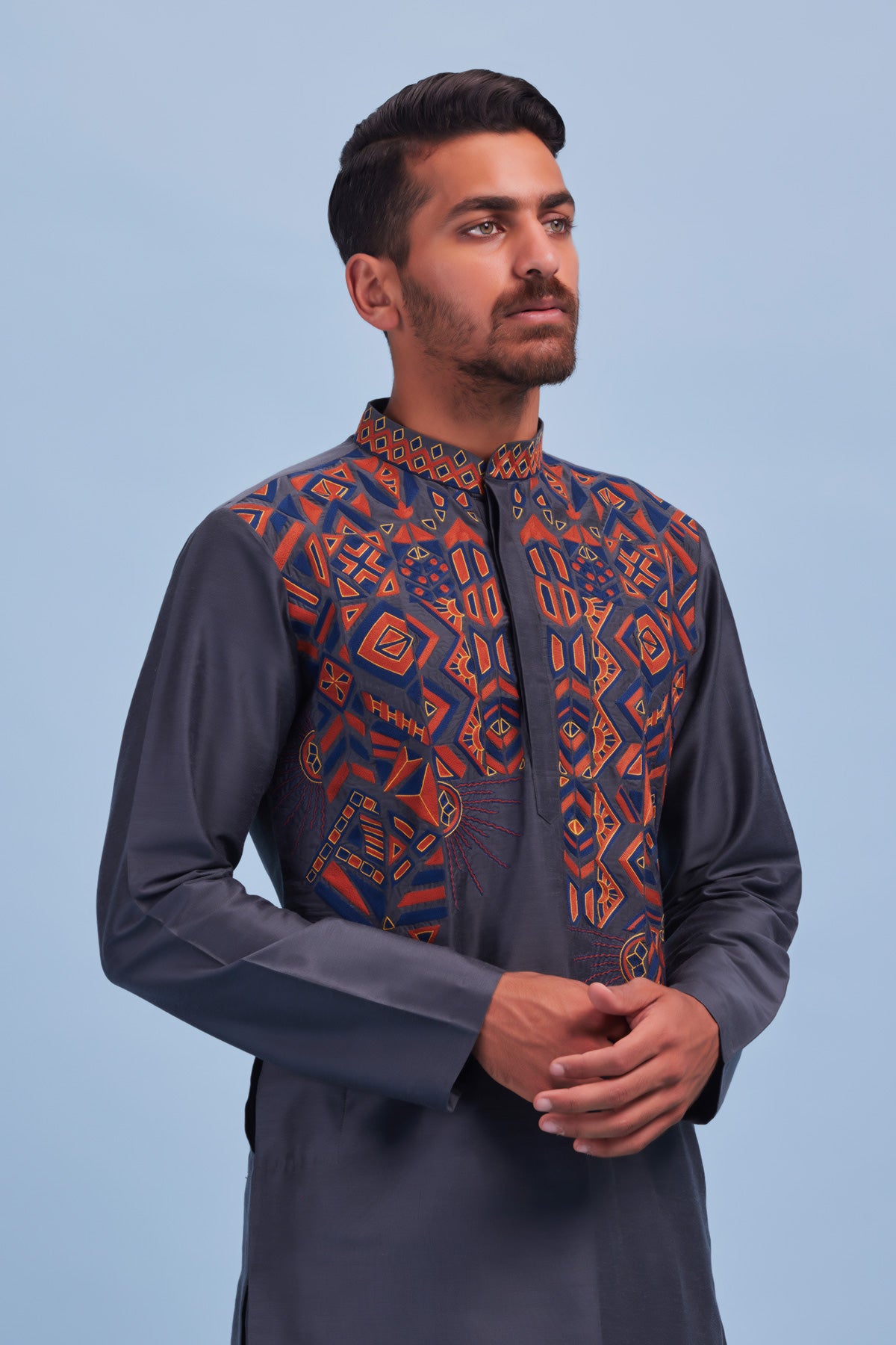 Grey Thread Embroidered Kurta With Grey Pants