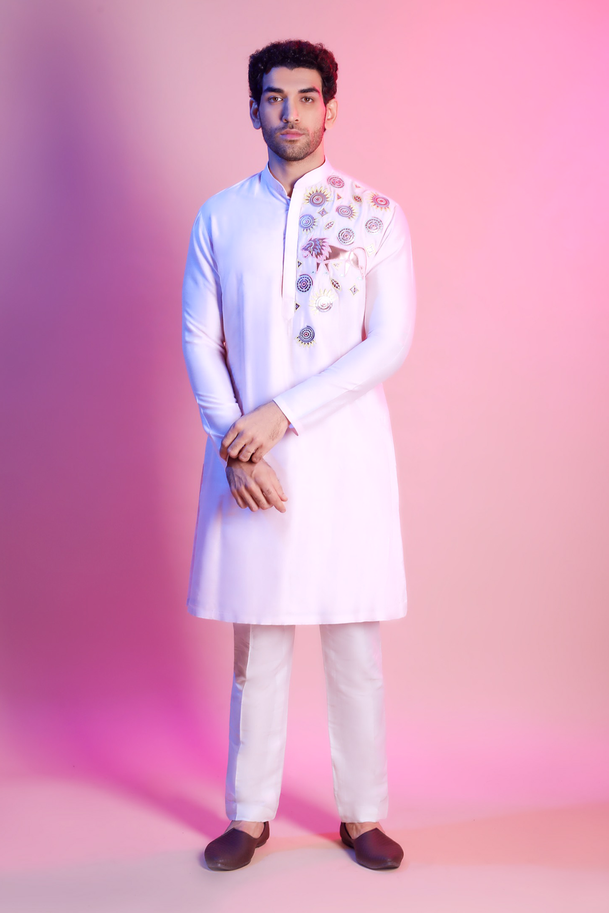 Blush Pink Acrylic lion Embroidered Kurta & Bandi