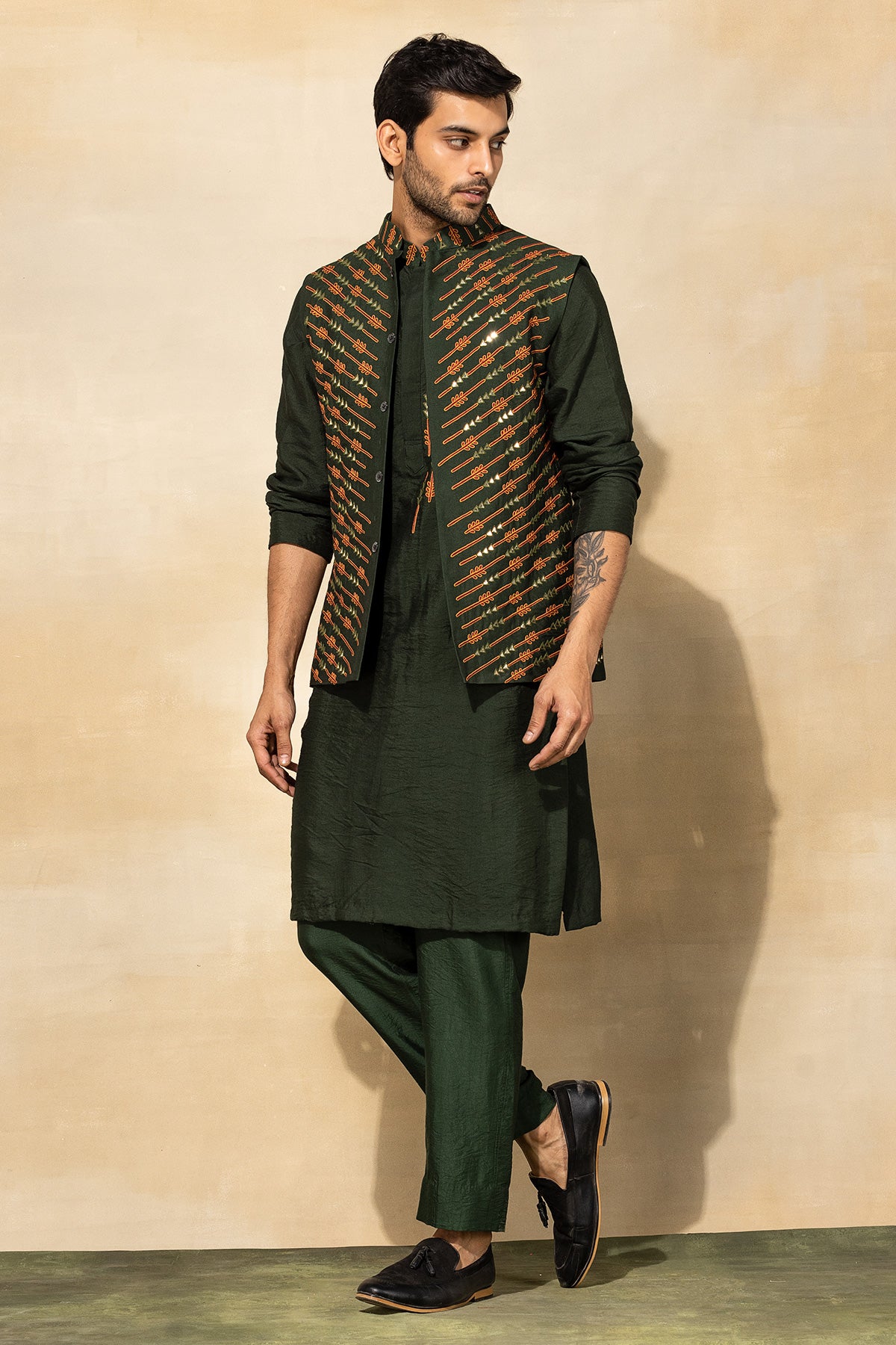 OLIVE GREEN ARROW  EMBROIDERED KURTA & BUNDY