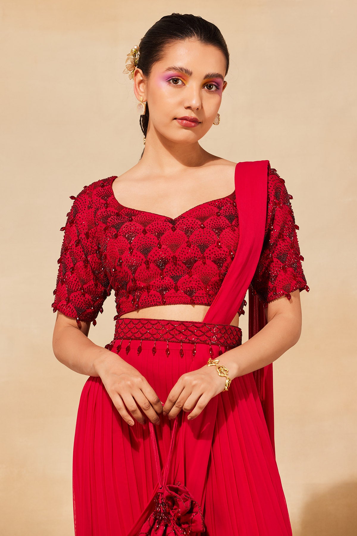 CRIMSON RED SCALLOP EMBROIDERED SAREE SET