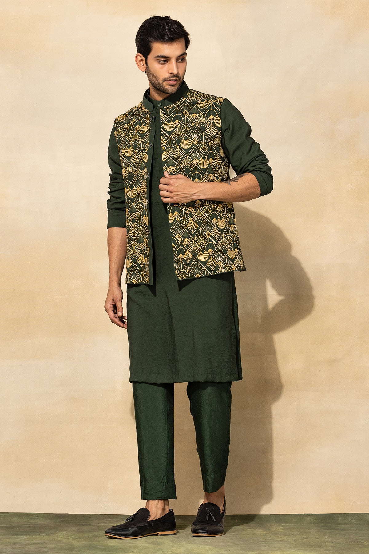 OLIVE GREEN KURTA & BUNDY