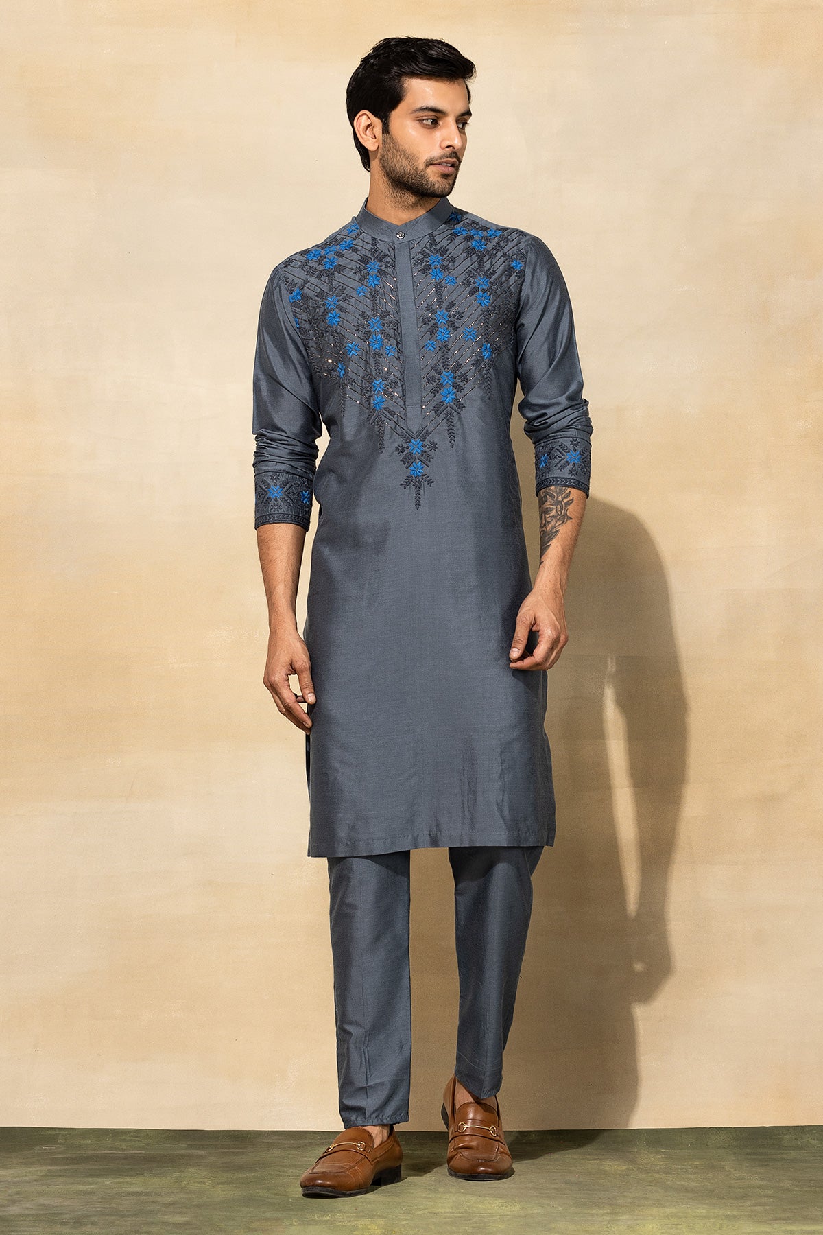 GREY CUTDANA EMBROIDERED KURTA