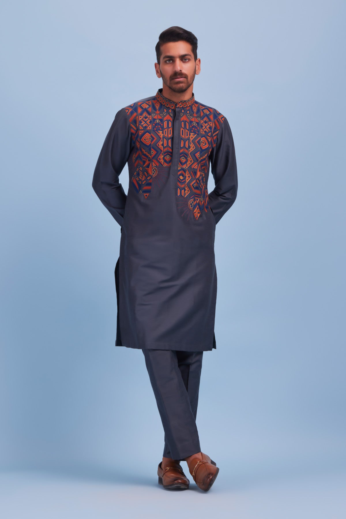 Grey Thread Embroidered Kurta With Grey Pants