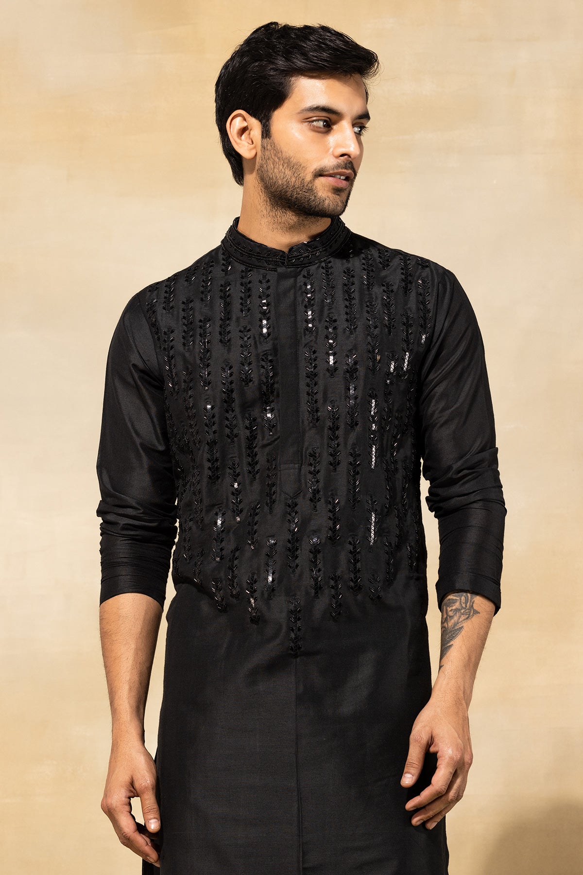 BLACK LEAF EMBROIDERED KURTA