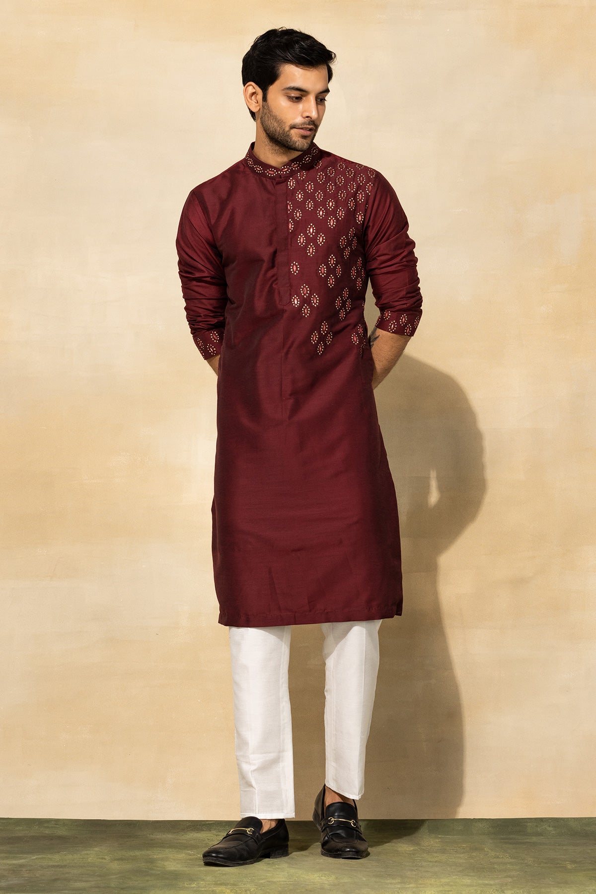 MAROON ACRYLIC EMBROIDERED KURTA