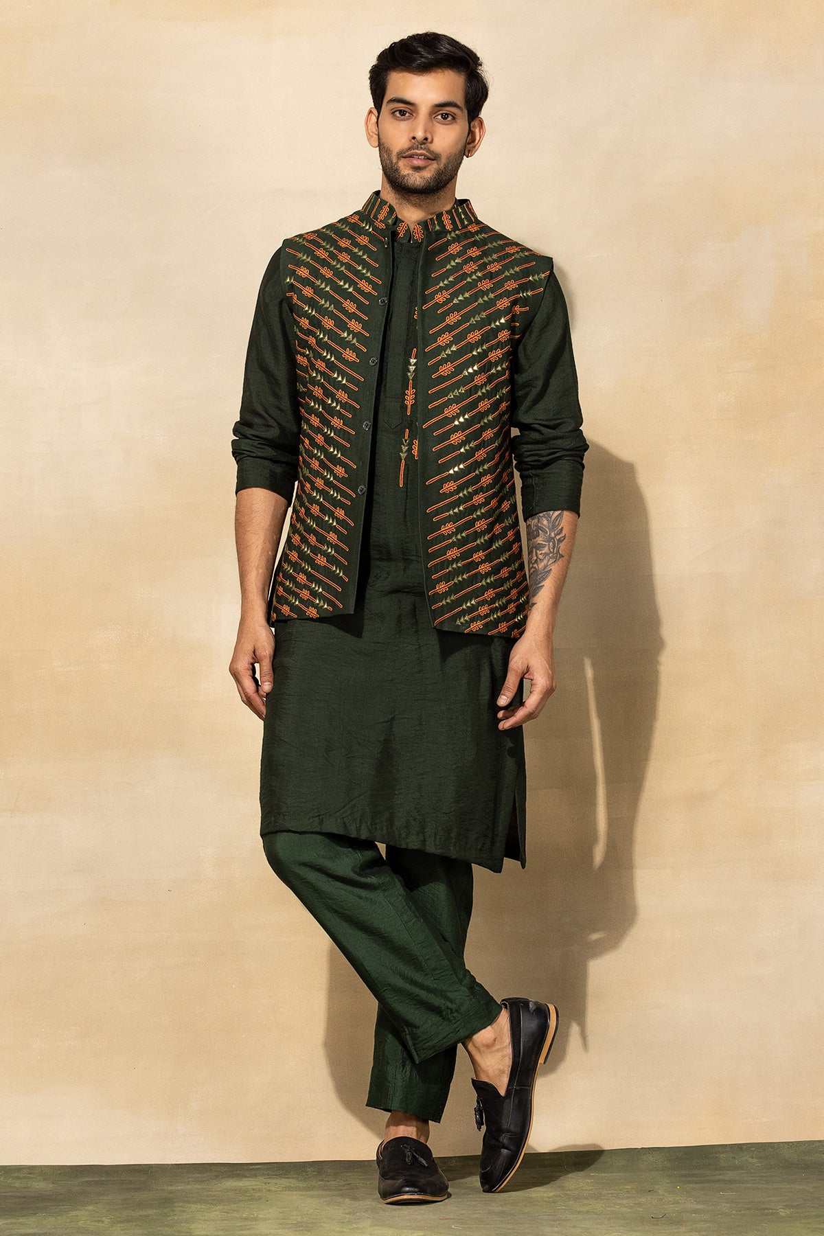 OLIVE GREEN ARROW  EMBROIDERED KURTA & BUNDY