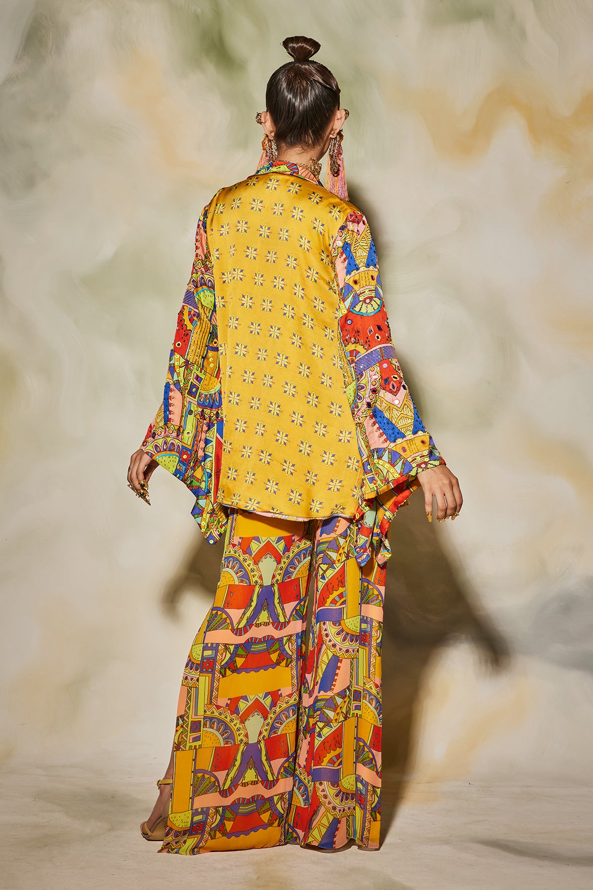 Yellow Butta Print With Neon Geometric Print Highlighted Kimono Set