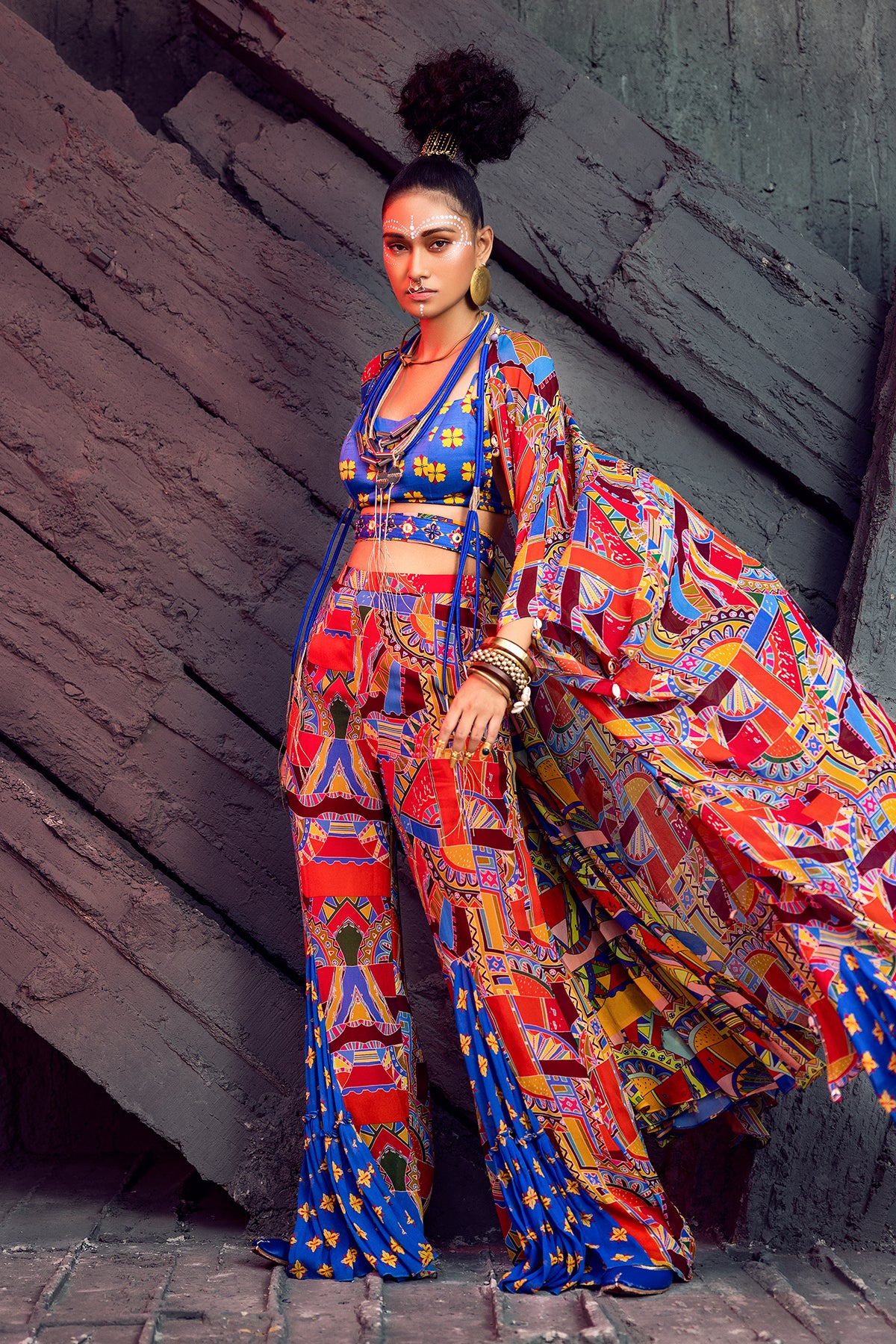 Blue Butta & Geometric Printed Cape Set With Belt