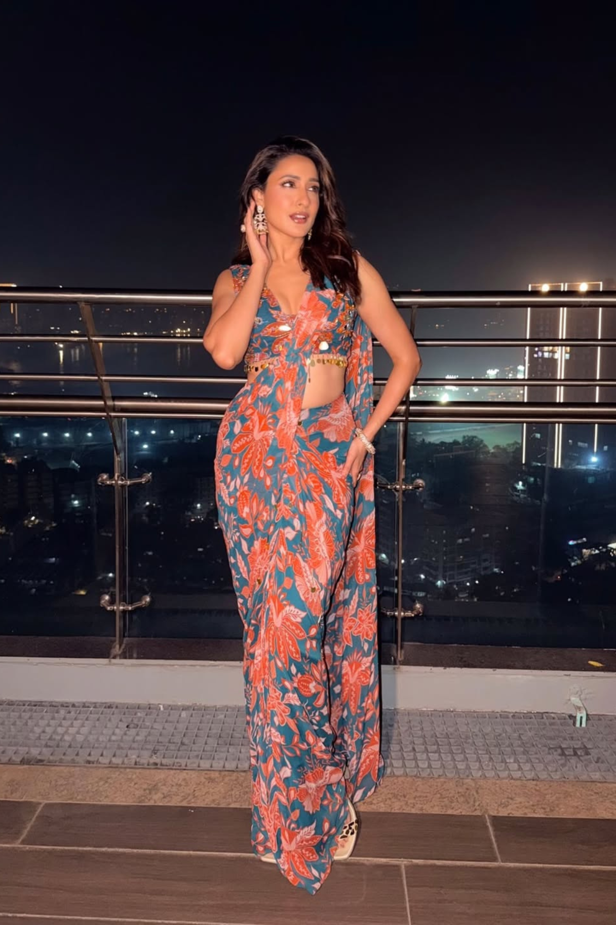 Pragya Jaiswal In Teal & Rust Floral Printed Saree Set