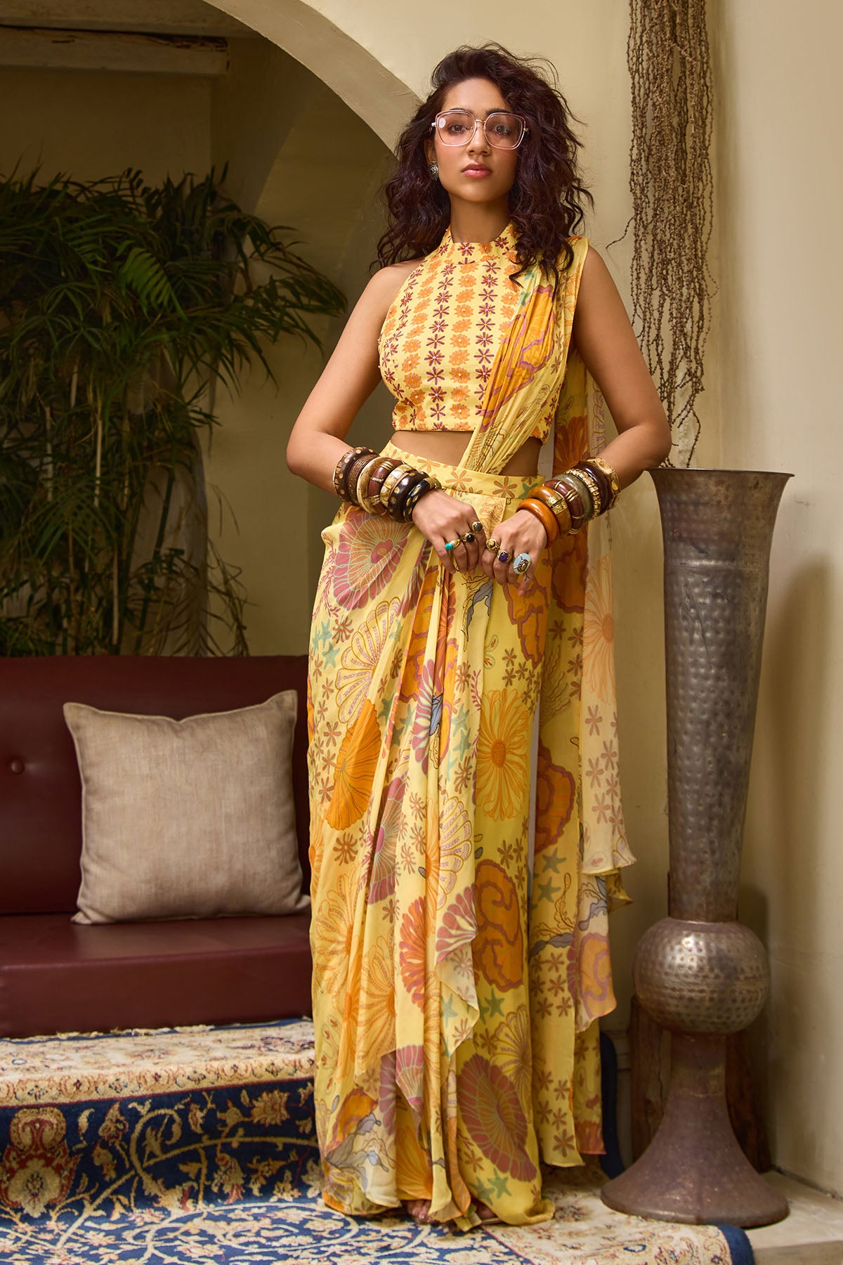 YELLOW FLORAL EMBROIDERY HIGHLIGHT SAREE SET