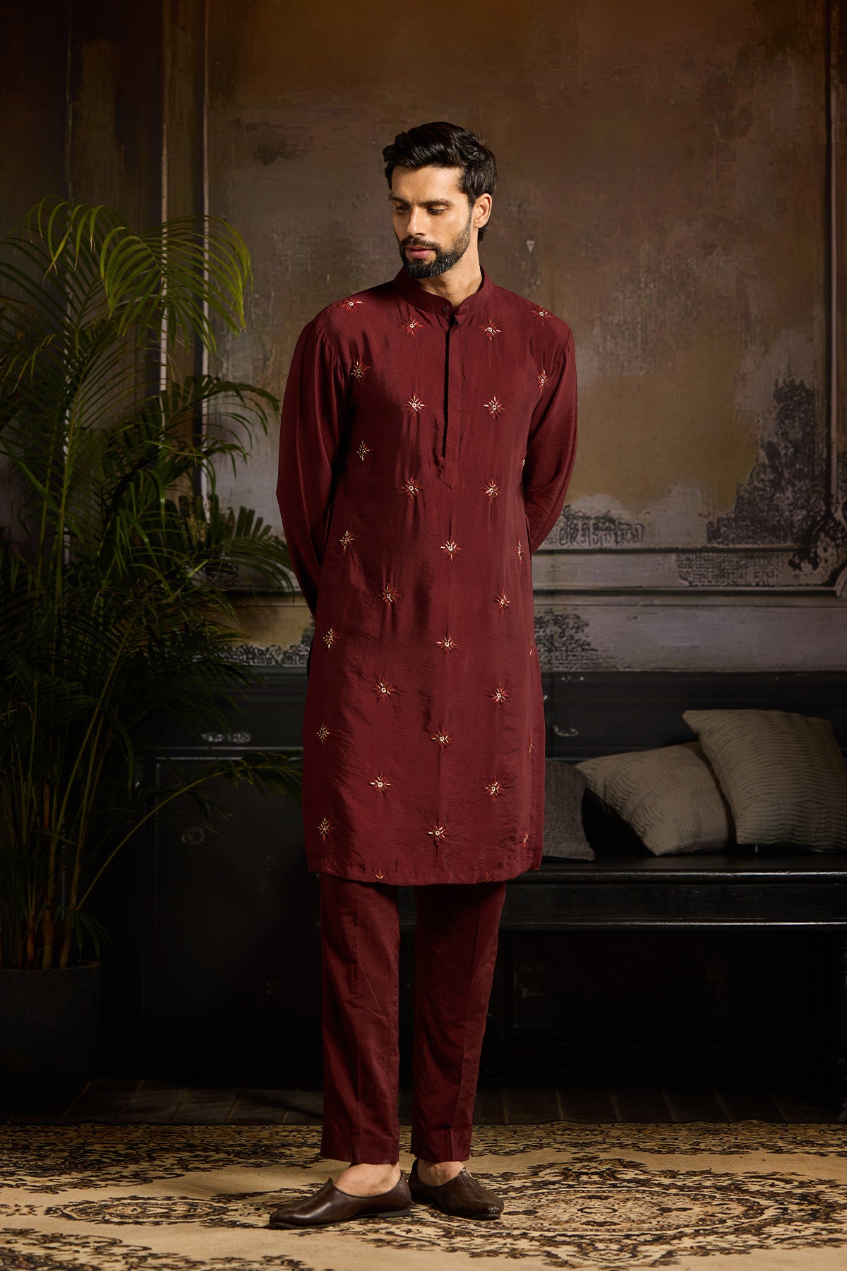 MAROON FLORAL BUTTA  KURTA PAIRED WITH MAROON PANTS