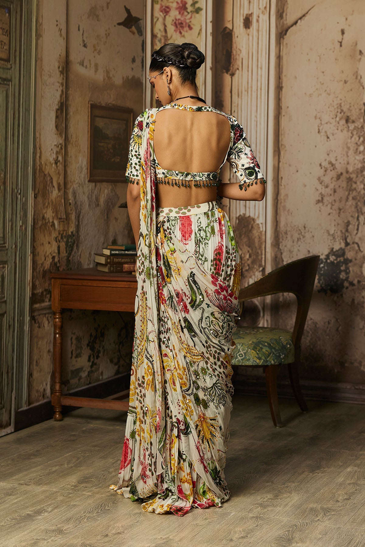 Ivory Print And Highlighted Tiered Skirt Saree Set