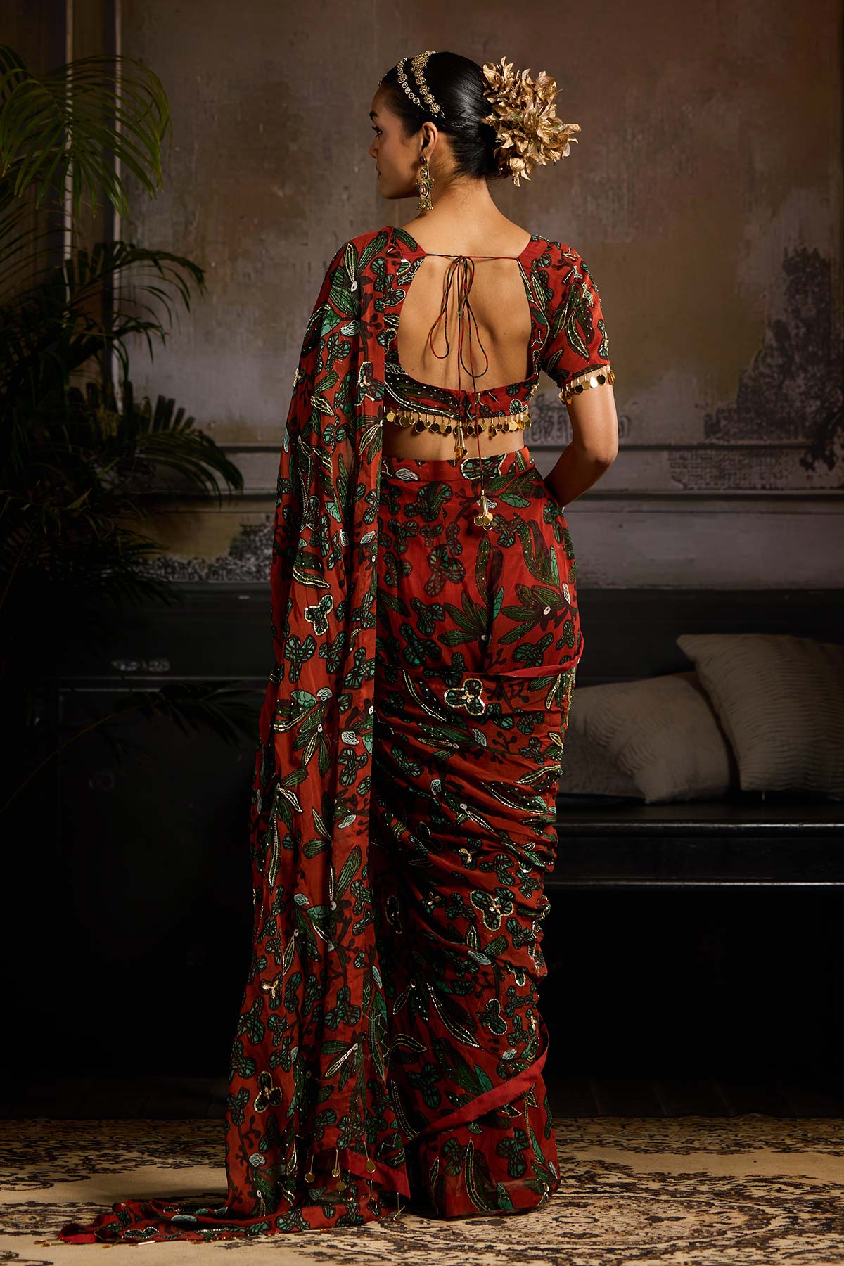 Rust 'print and Highlighted Pre-Draped Saree Set