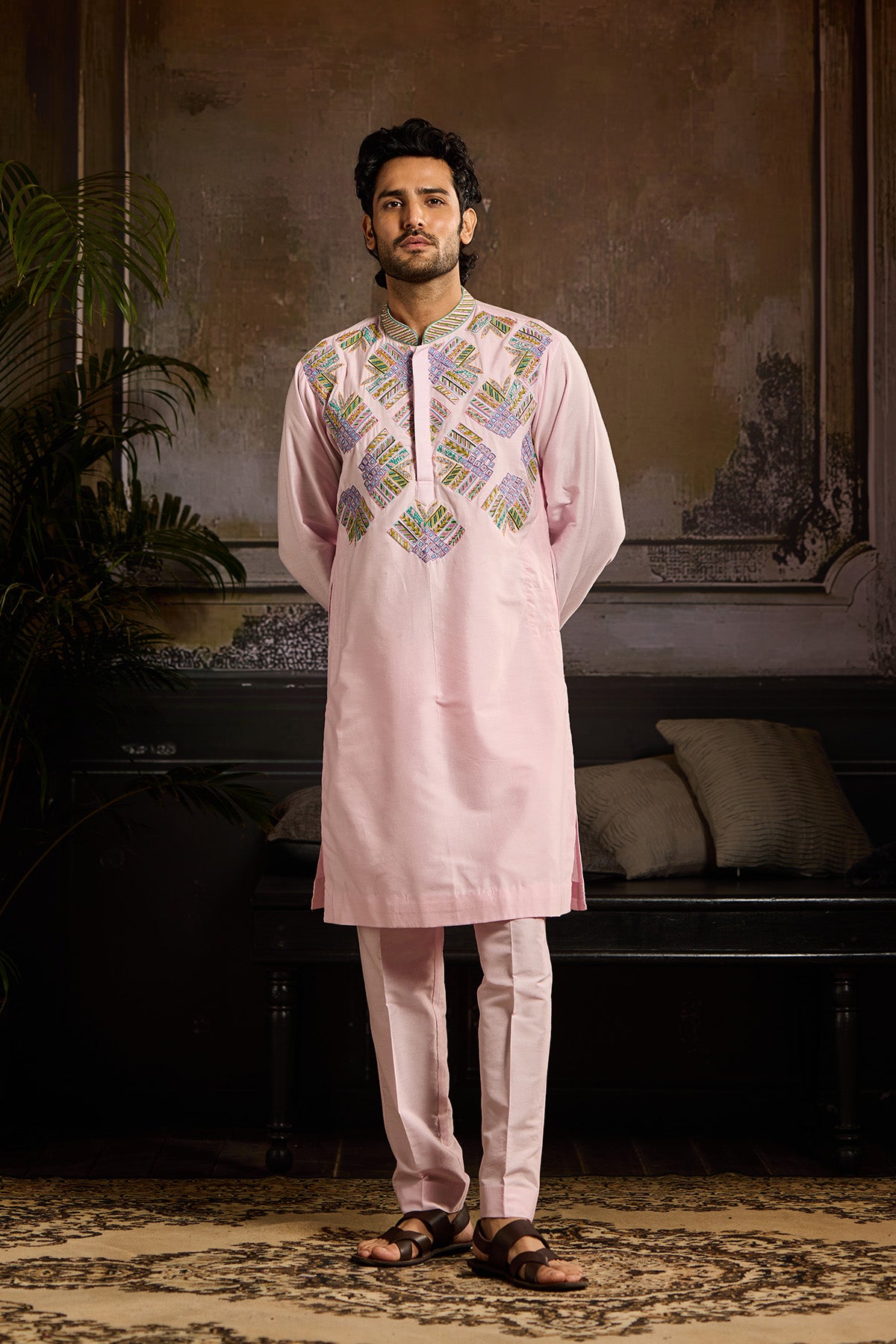 BLUSH PINK  FAN BUTTA EMBROIDERED KURTA PAIRED WITH BLUSH PINK PANTS