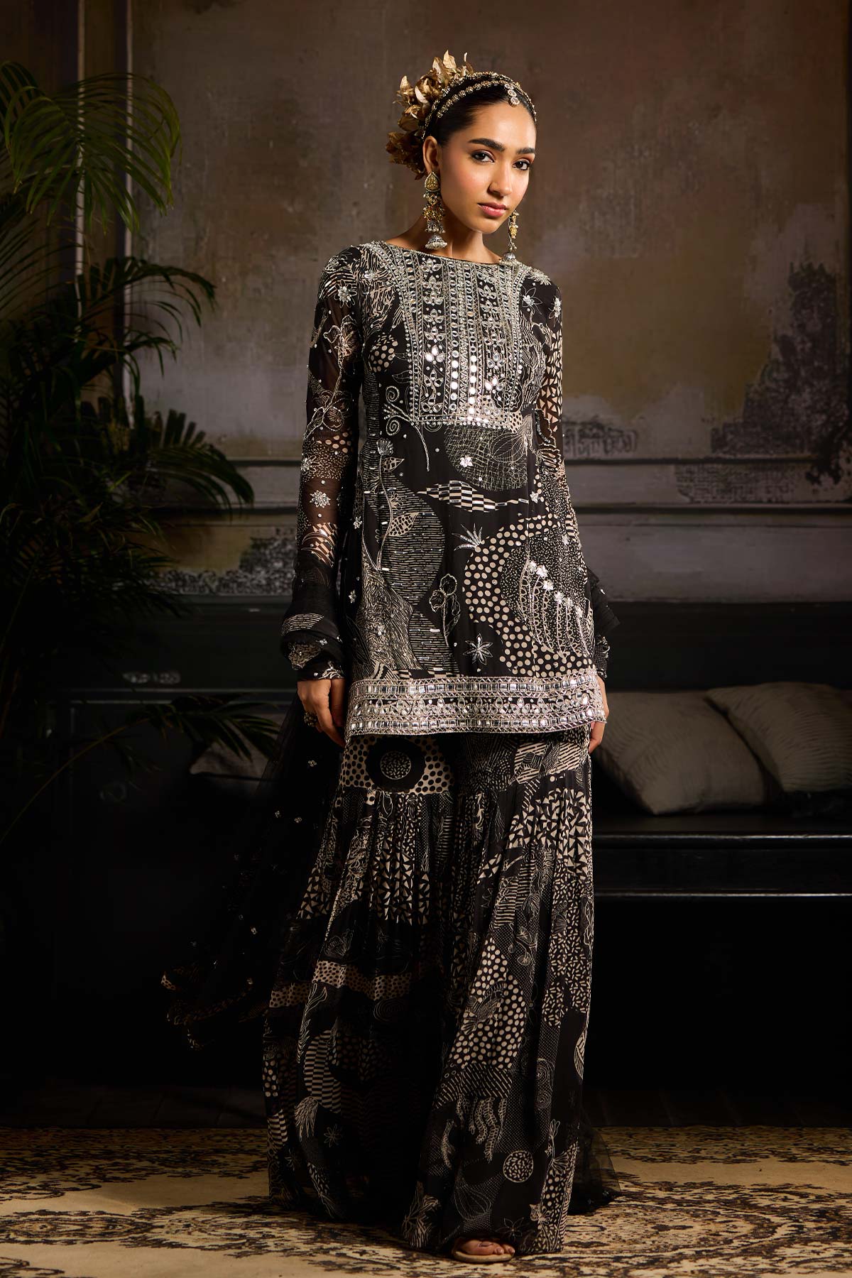 Black Print and Highlighted Kurti Set