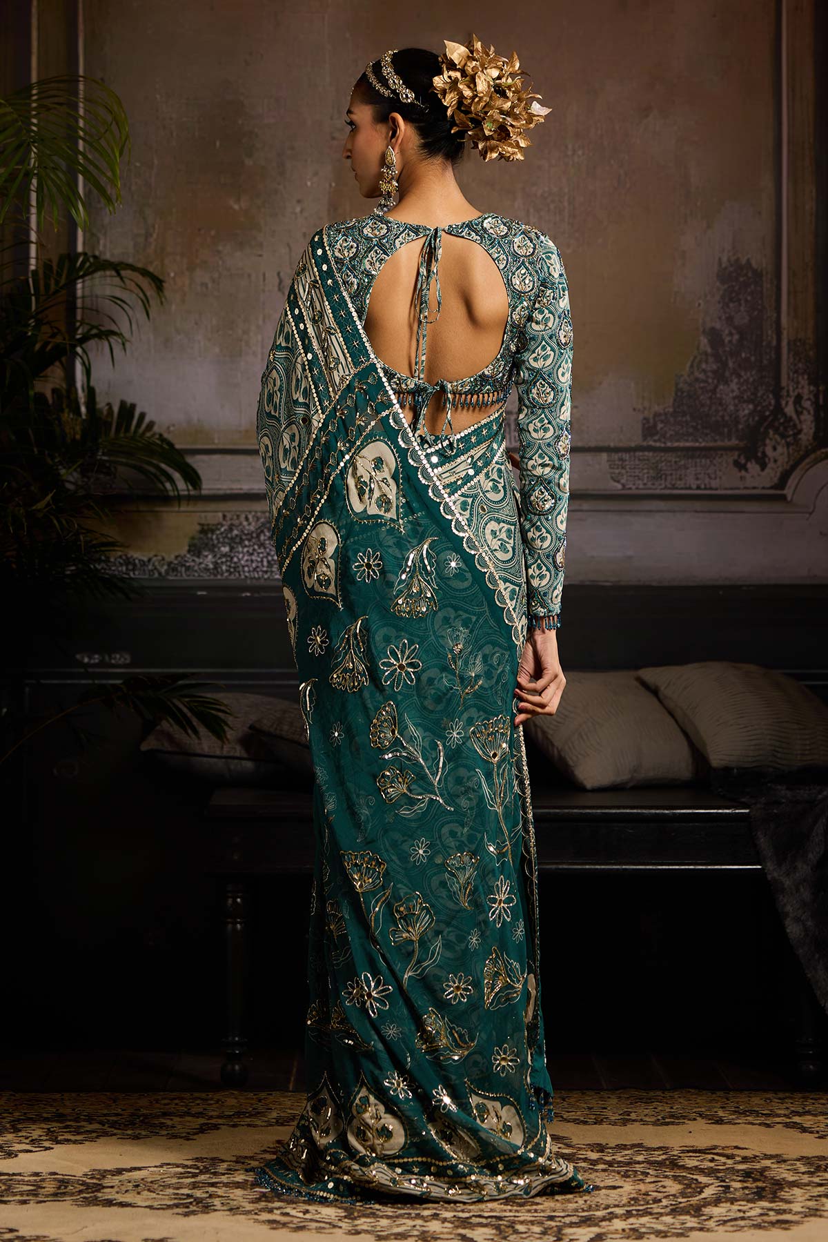 Teal Print and Highlighted Pre-Stitched Saree