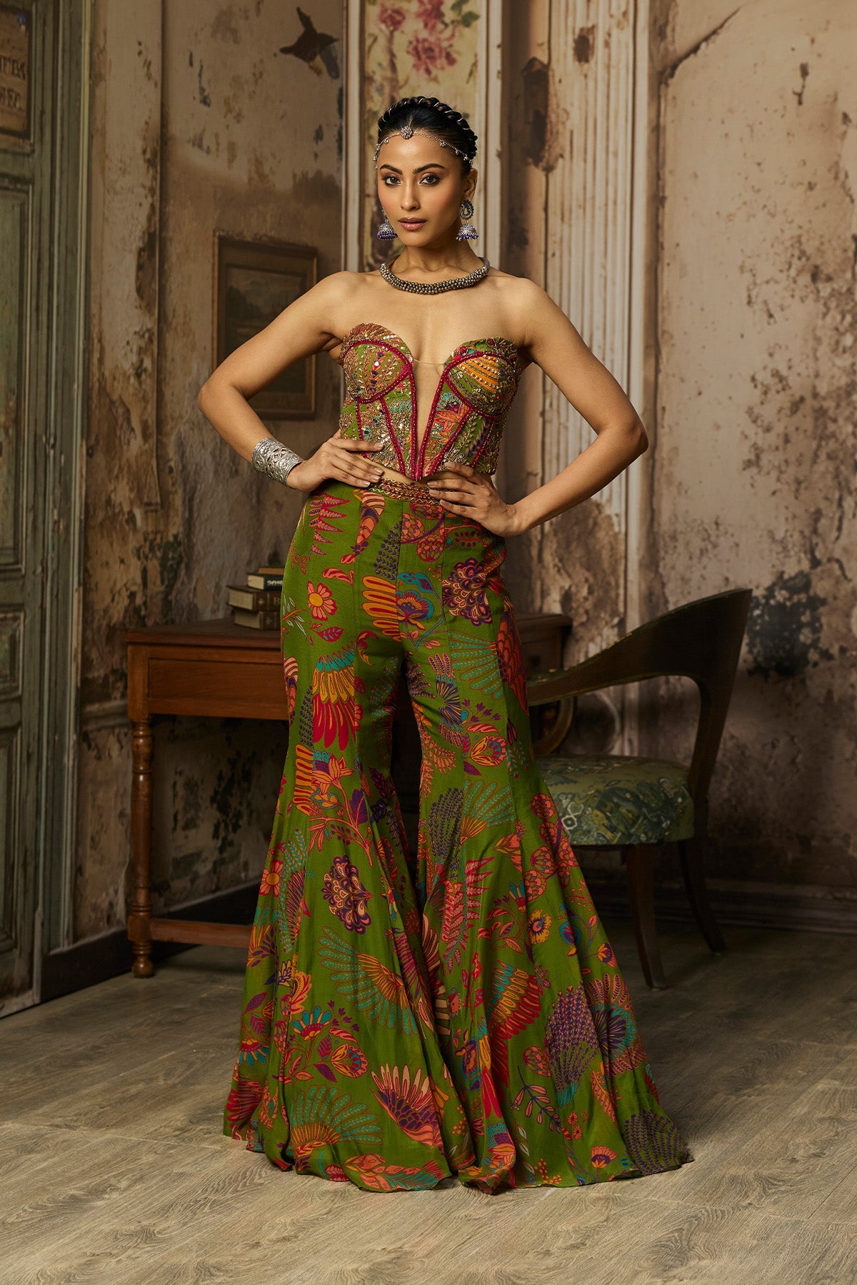Pear Green Printed Highlighted Bell Bottom Pants Set