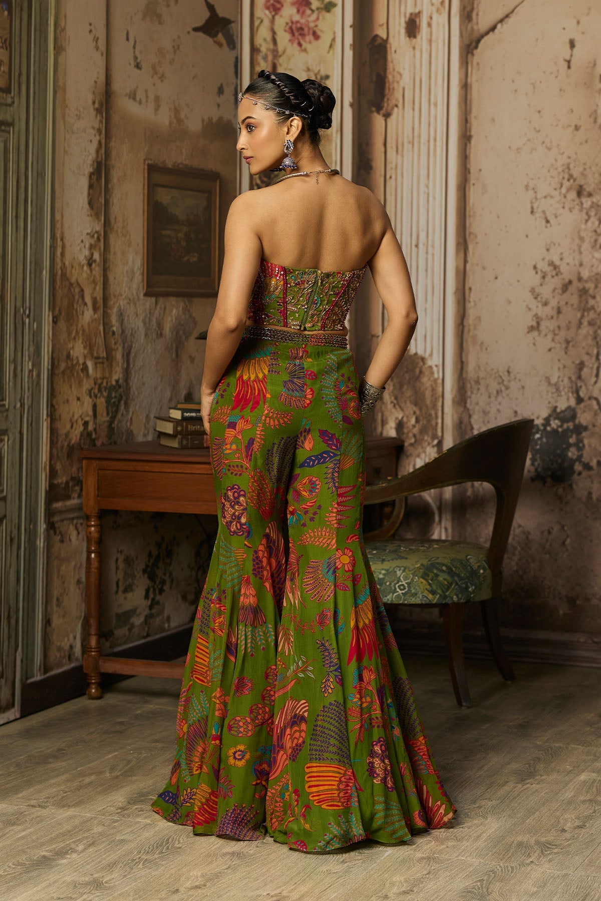 Pear Green Printed Highlighted Bell Bottom Pants Set