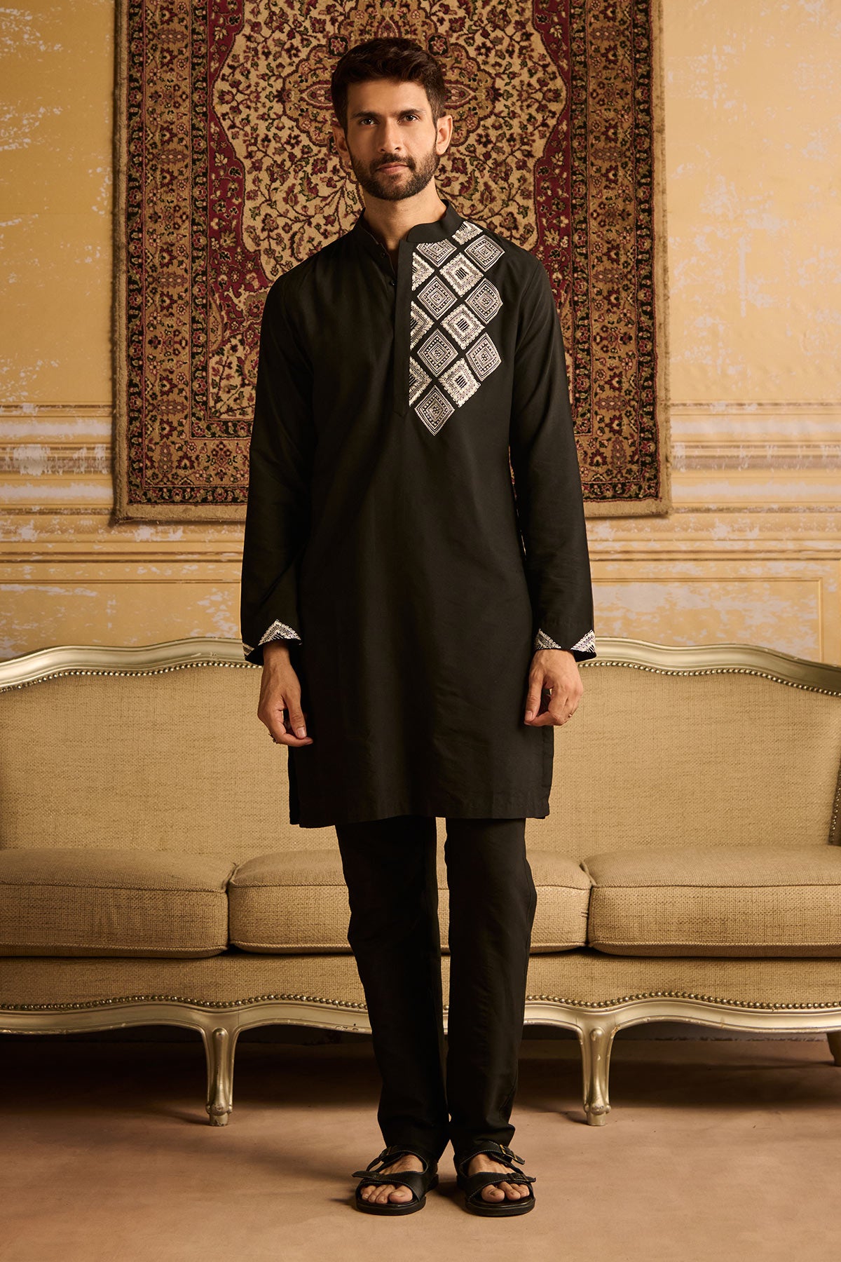 BLACK WITH WHITE DIAMOND EMBROIDERED KURTA WITH BLACK PANTS