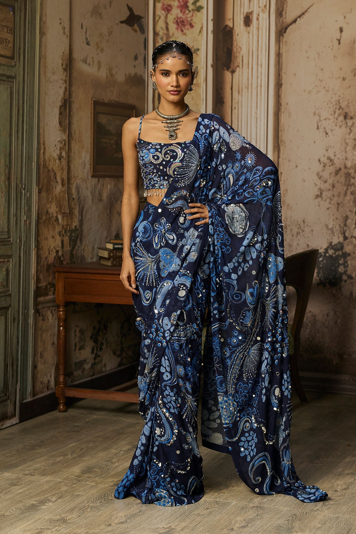 Navy Blue Printed And Highlighted Classic Saree Set