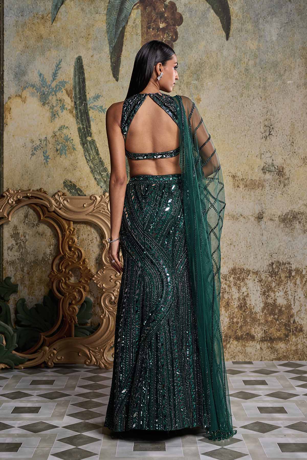 EMERALD GREEN EMBELLISHED MERMAID SKIRT SET