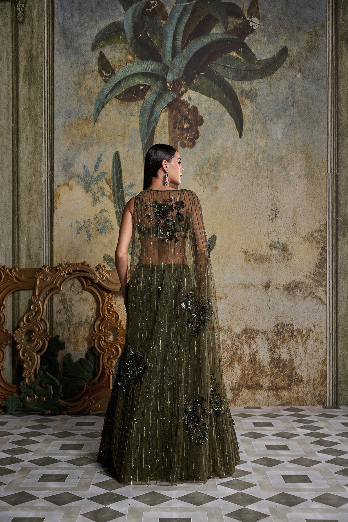 EARTHY GREEN EMBELLISHED CAPE MERMAID SET