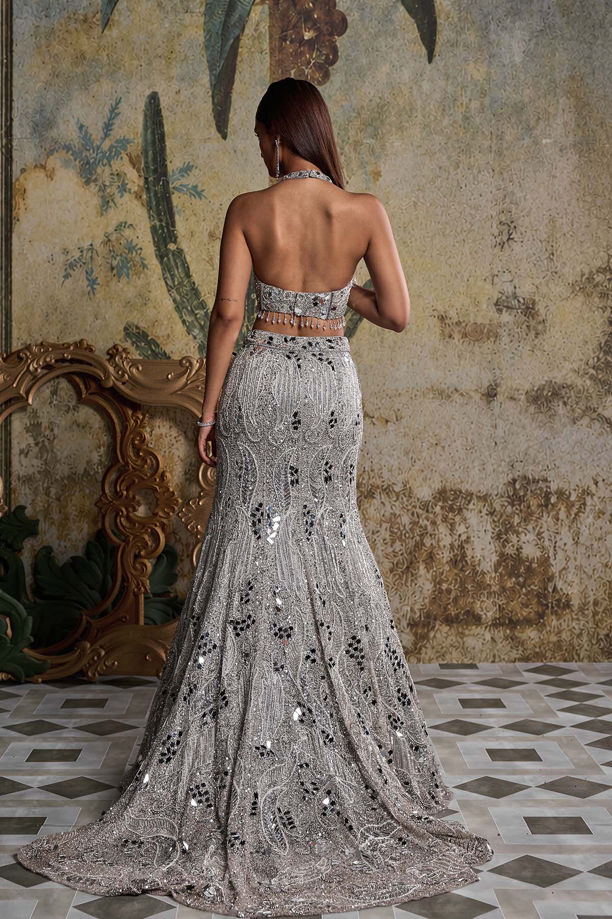 SILVER MIRROR EMBELLISHED TRAIL MERMAID SKIRT SET